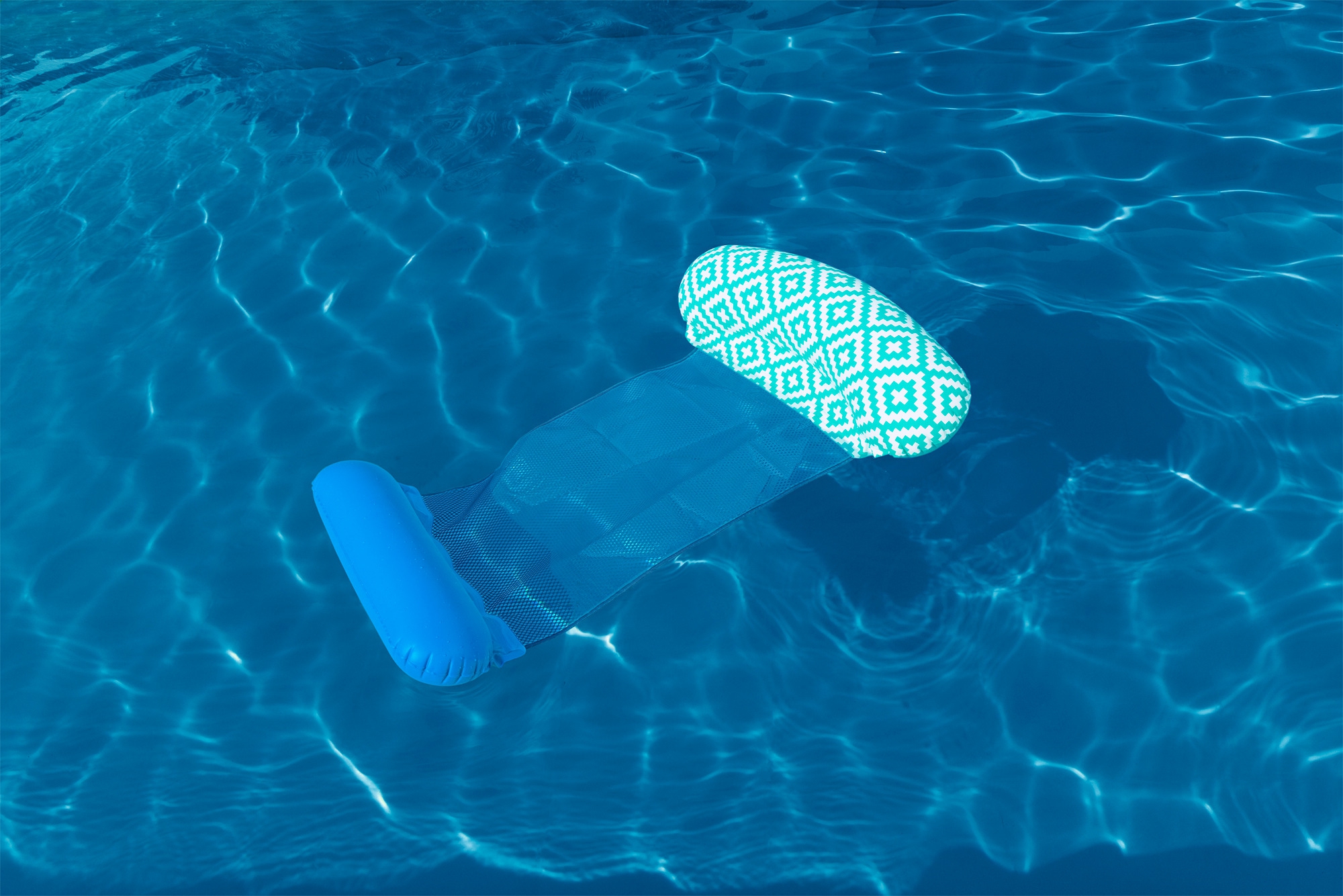 Bestway Comfort Plush Pool-Hängematte 145 x 87 cm
