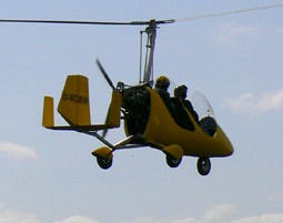 Tragschraube-Rundflug in Ballenstedt als Geschenkidee