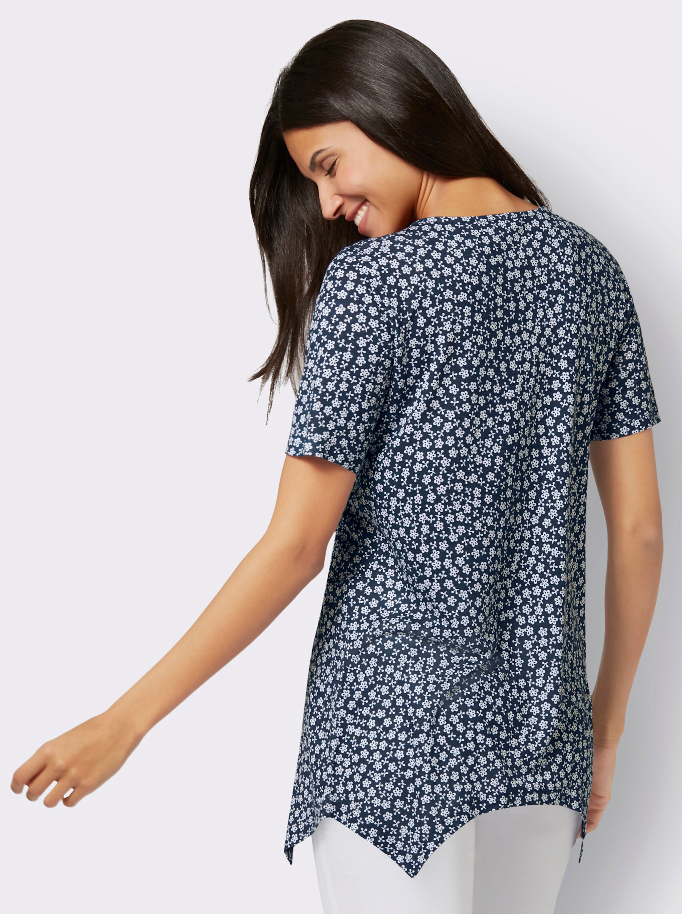 Longshirt mit Spitze am Ausschnitt
