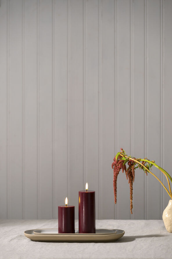 Uyuni LED pillar candle, Wine red. Smooth, 5,8x10,1 cm Wine red