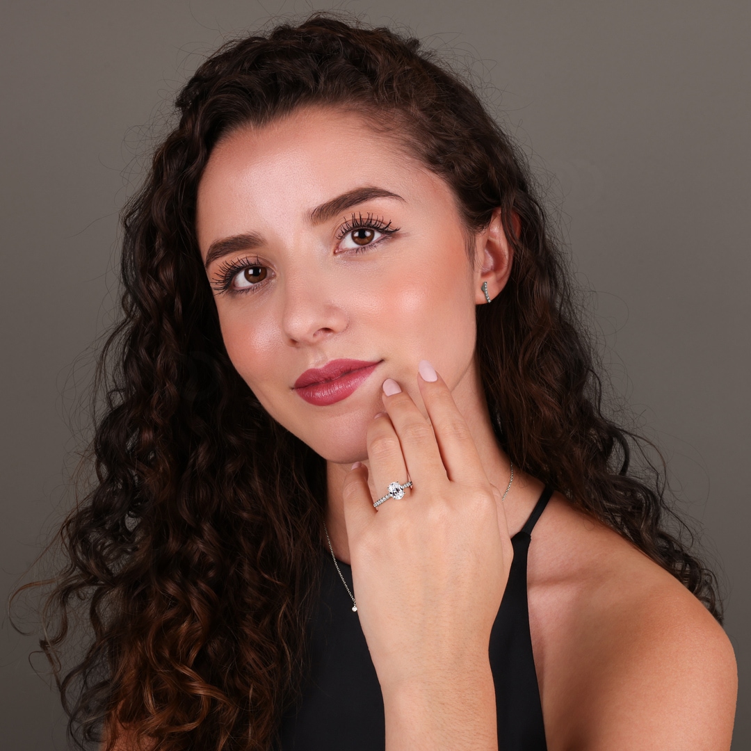 1.28ct Diamanten Pavé Solitärring 750/18 K Weissgold