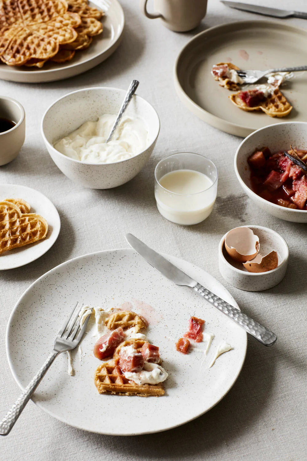 Broste Copenhagen  Nordic Vanilla skål, stentøj, creme - Ø17 cm