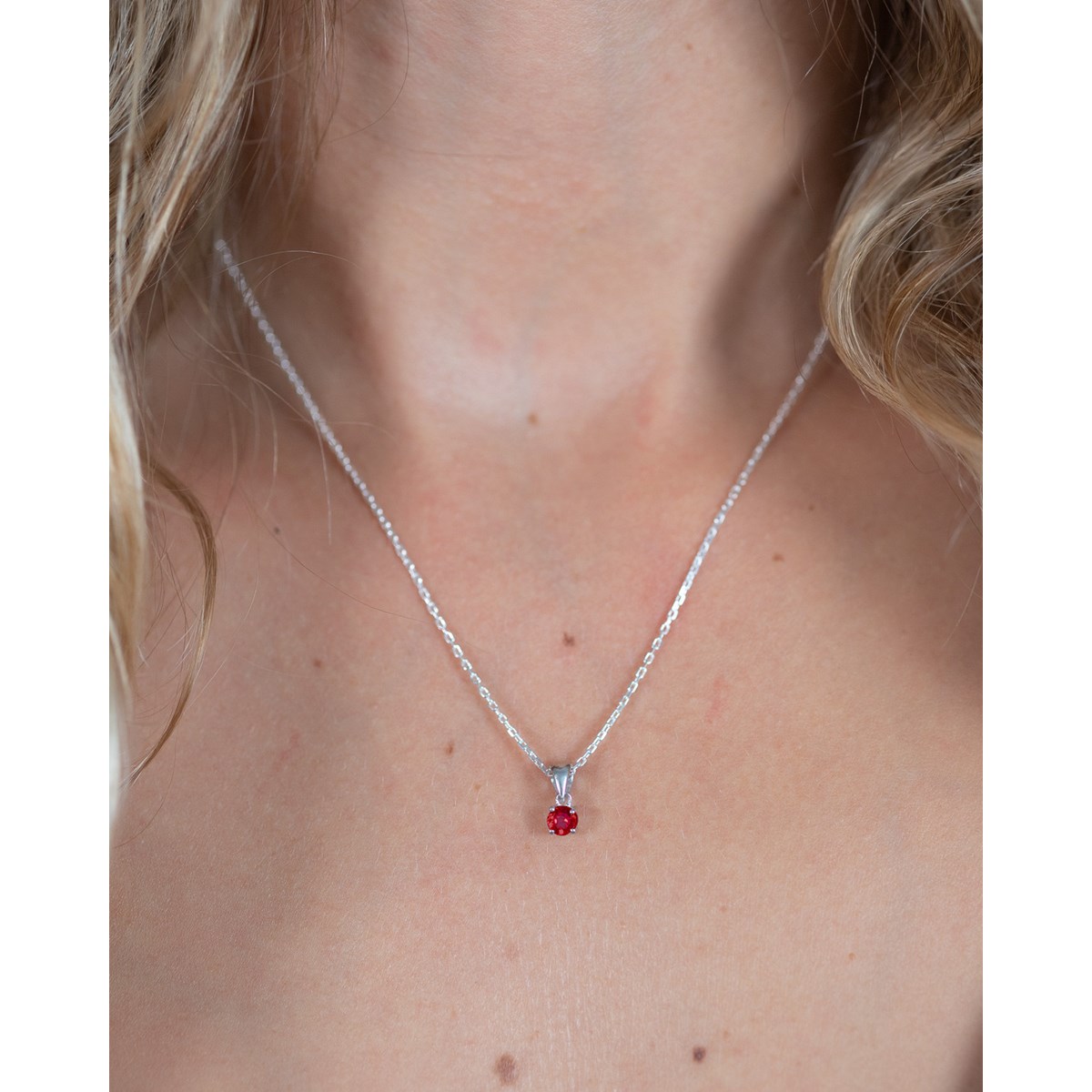 Collier Pendentif Or Blanc 585 Rubis - Bijou de Luxe | Aden