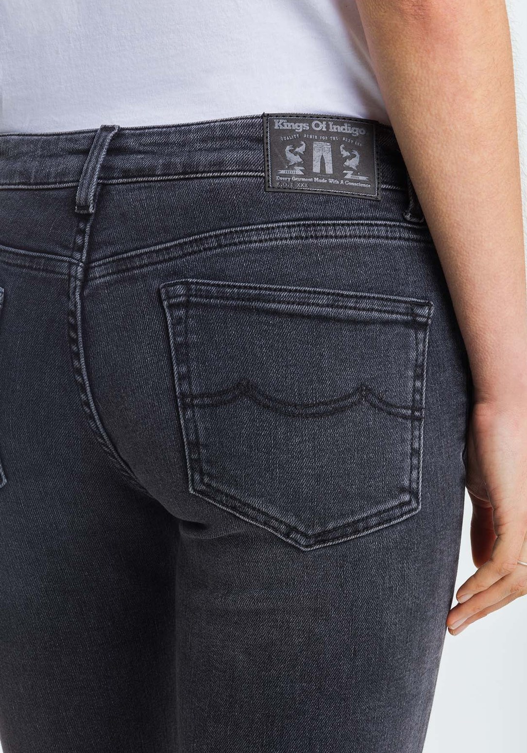 Kings Of Indigo Jeans Emiko Rover Vintage Black