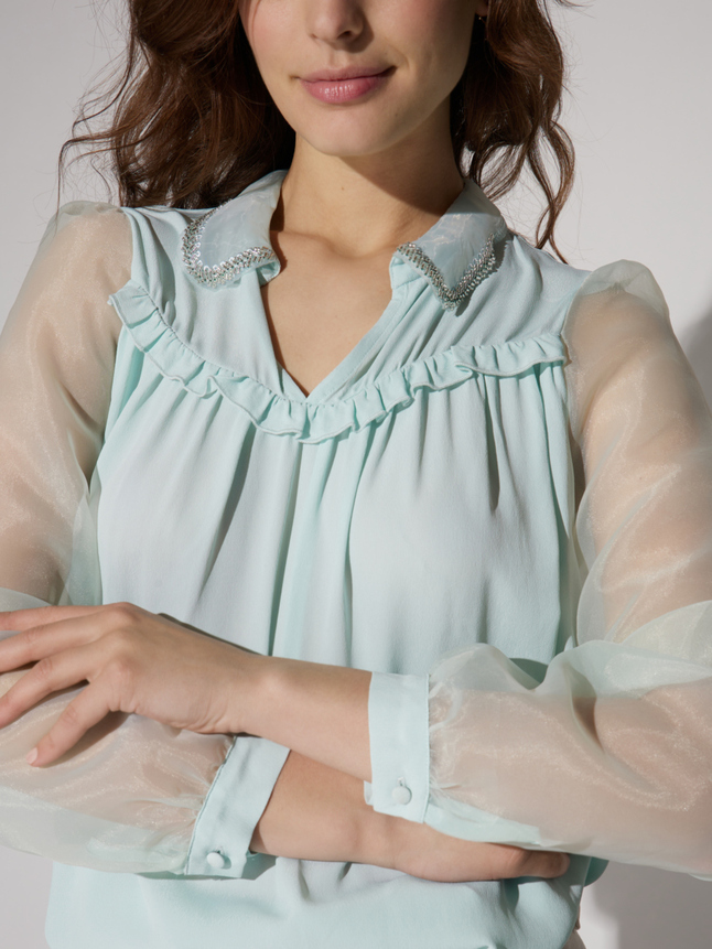 Blouse col bijou