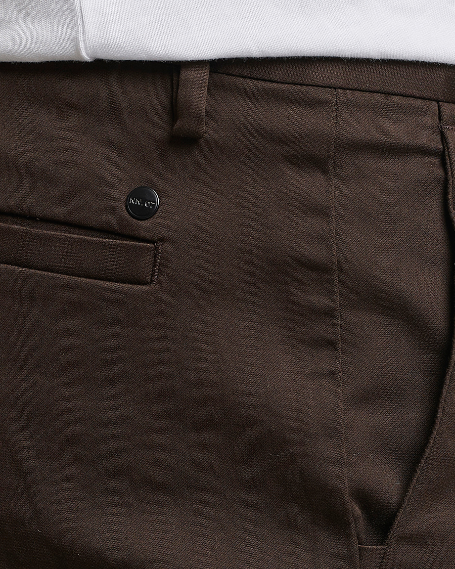 NN07 Theo Regular Fit Chinos Demitasse Brown