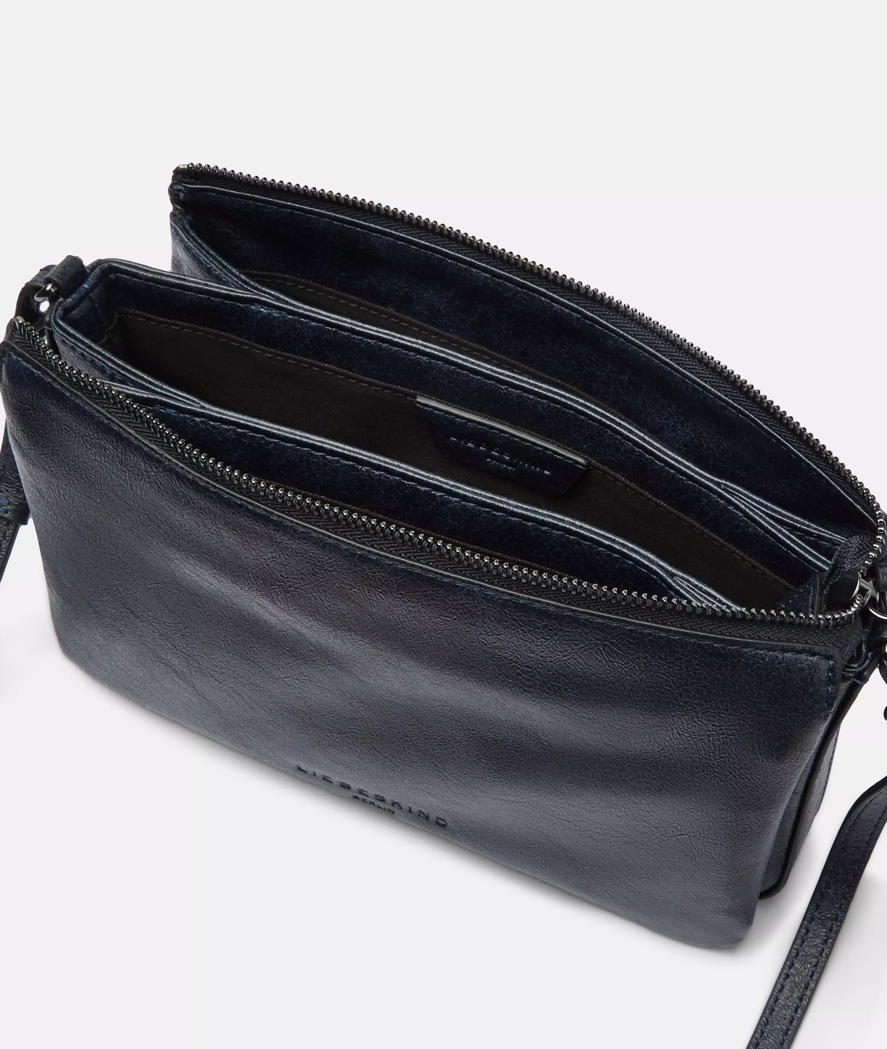 Crossbody Handy shoulder bag made from faux leather in a vintage look
