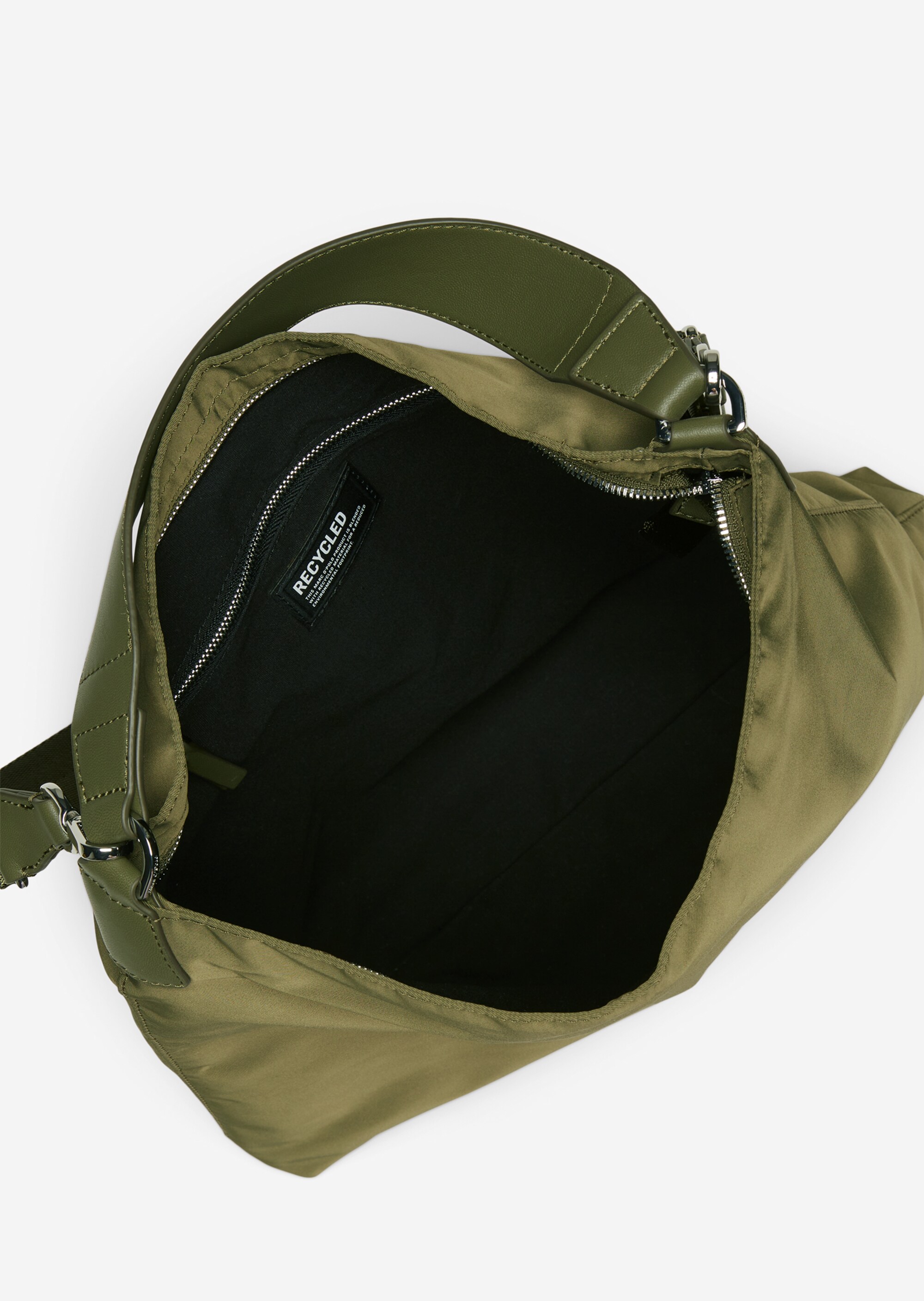 Hobo Bag aus recyceltem Material