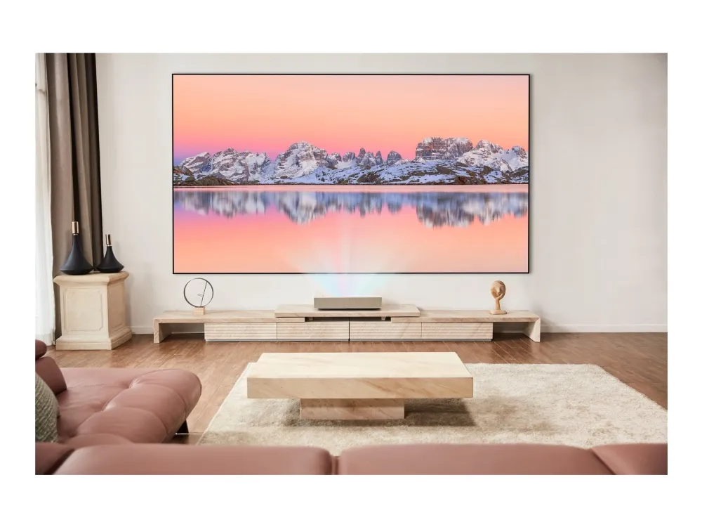 LG CineBeam HU915QE - DLP-projektor - laser - 3700 ANSI lumens - 3840 x 2160 - 16:9 - 4K - ultrakort kast objektiv - hvid