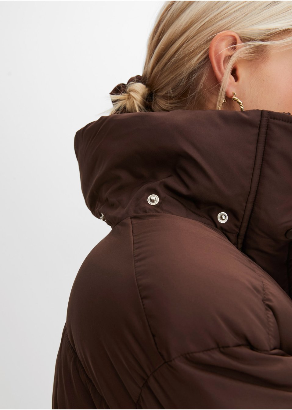Veste matelassée rembourrée en polyester recyclé avec capuche amovible