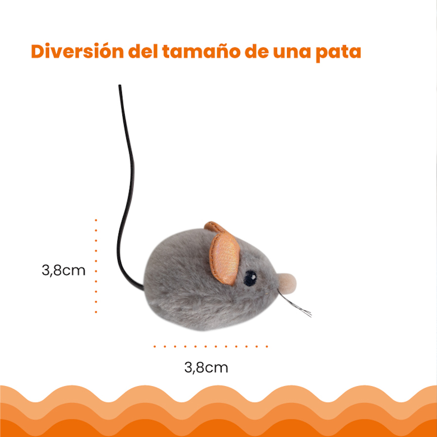 Ratinho de brinquedo cinza com catnip da Outward Hound Catstages, que faz barulho ao ser apertado.