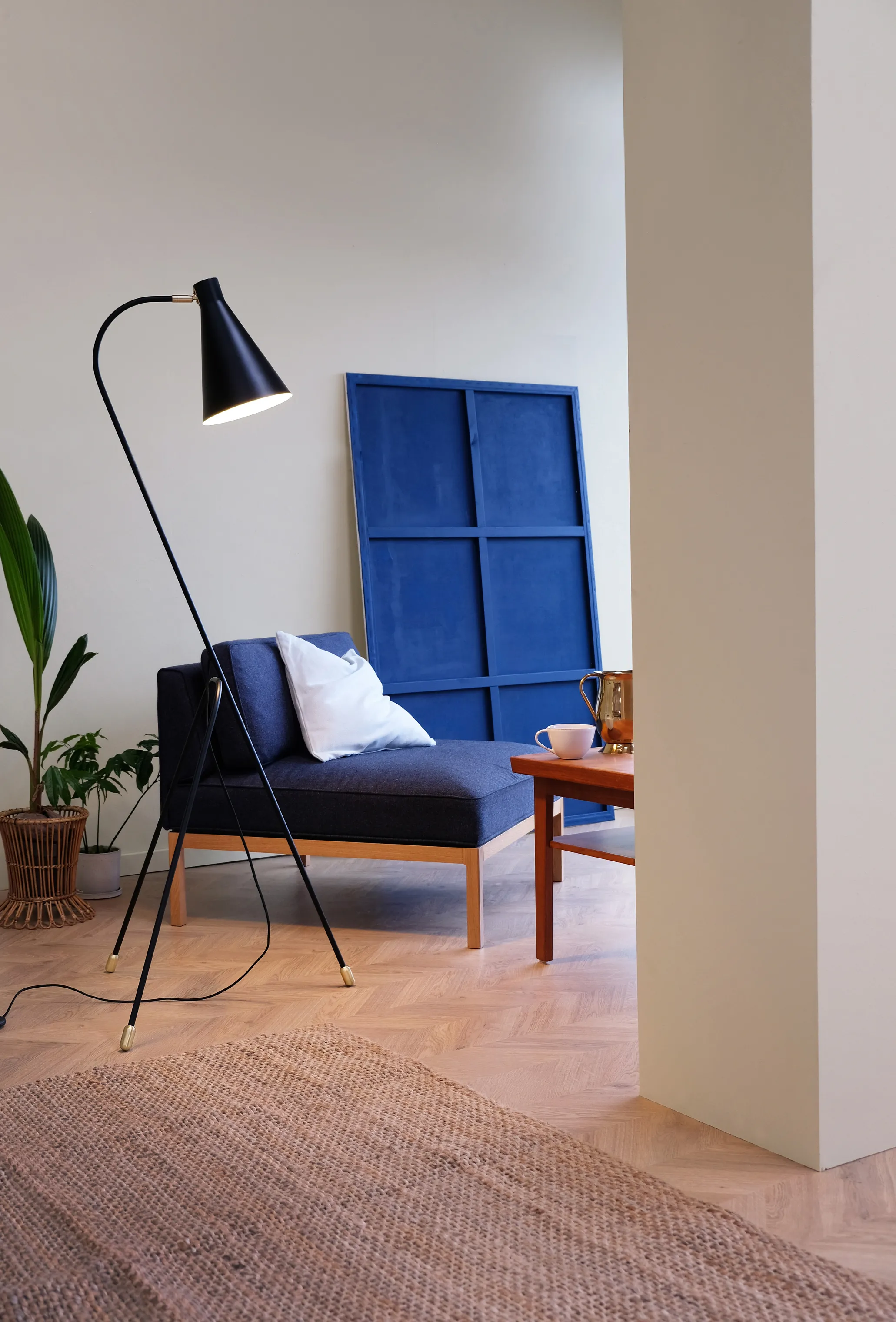 Dyberg Larsen Miles 3-benet Gulvlampe