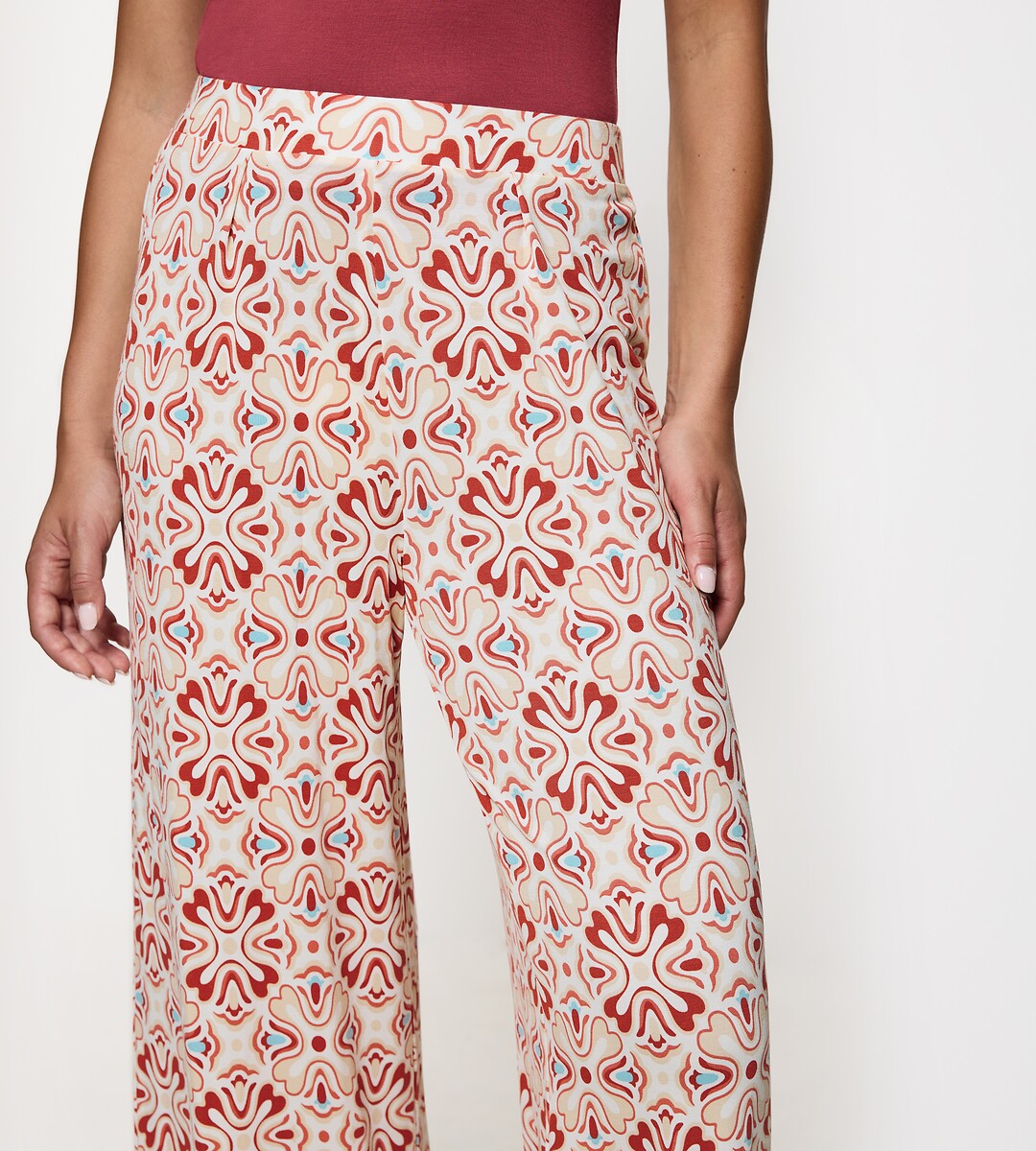 TRIUNFO<br>Calças largas em modal Aura Spotlight