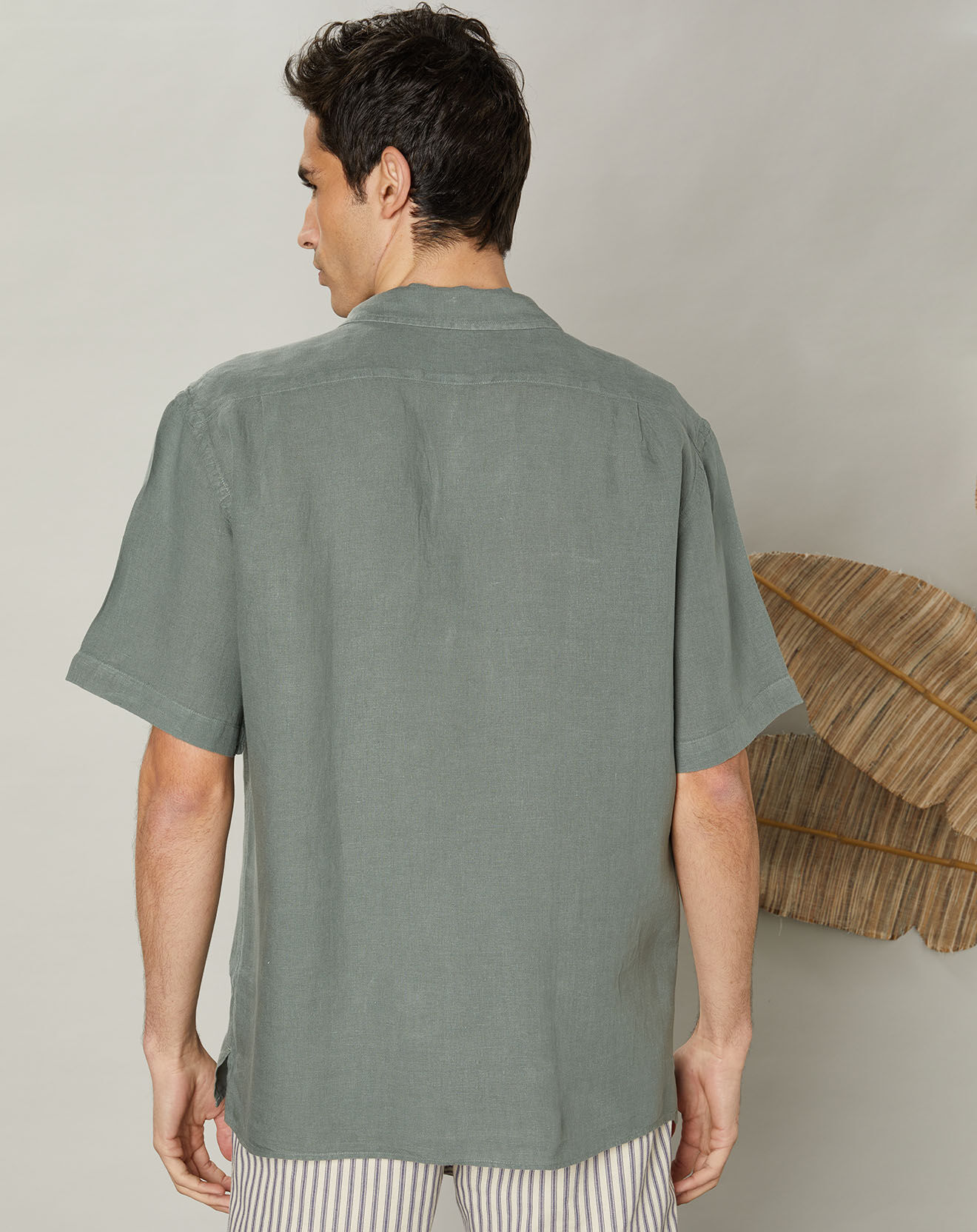 Hartford Chemise regular 100% Lin Palm Pat military