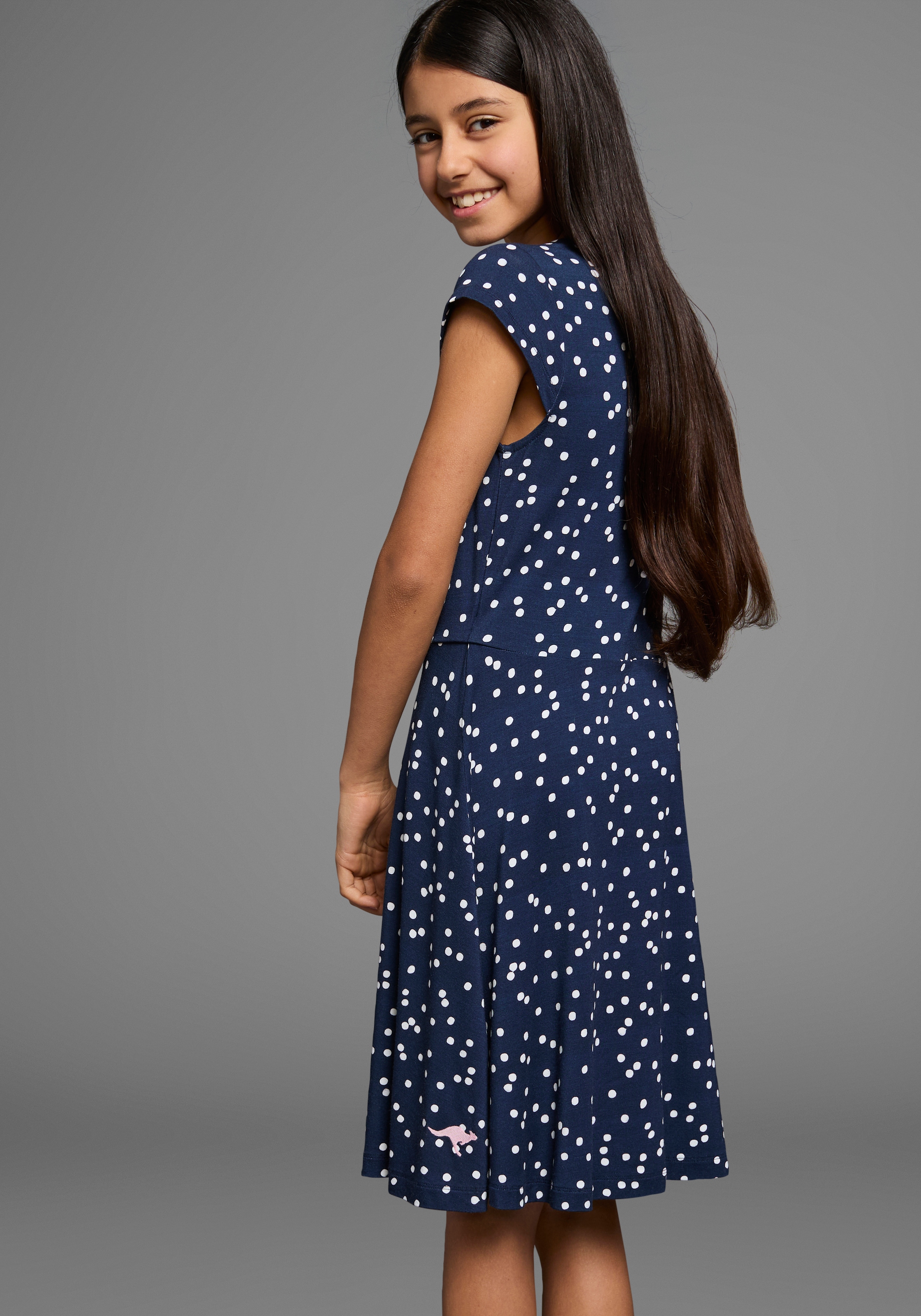 KangaROOS Jerseykleid », Skaterkleid aus Viskose« für Sommer und Party,  kniefrei,  modisch,  aus Viskose und Elasthan