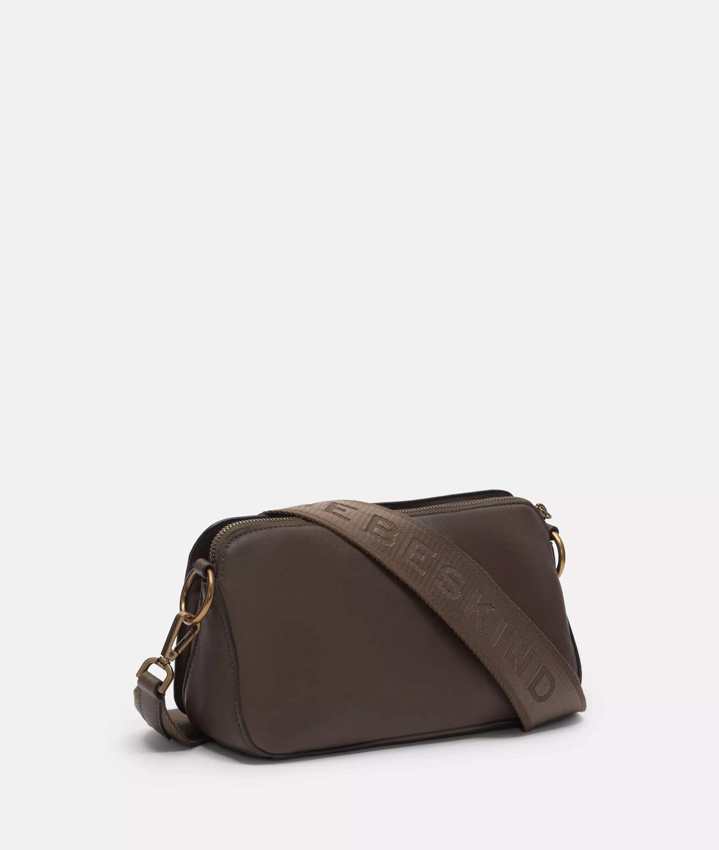 Clarice Crossbody M Spacious crossbody bag made from high-quality sheepskin