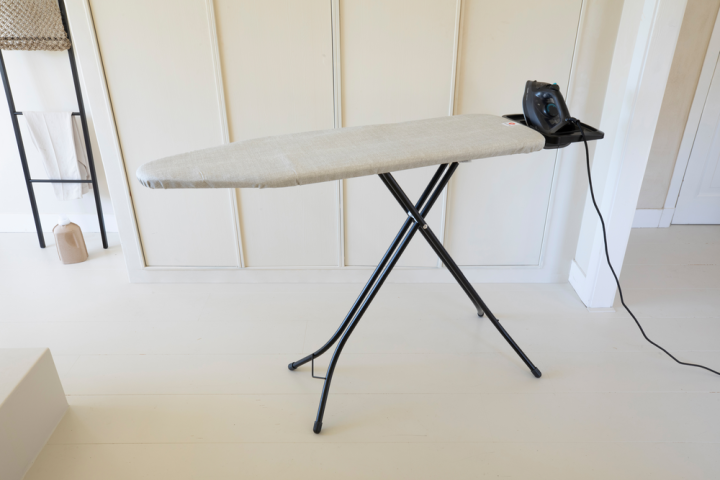 Strijkplank B, 124x38 cm, solide strijkerhouder - Denim Grey