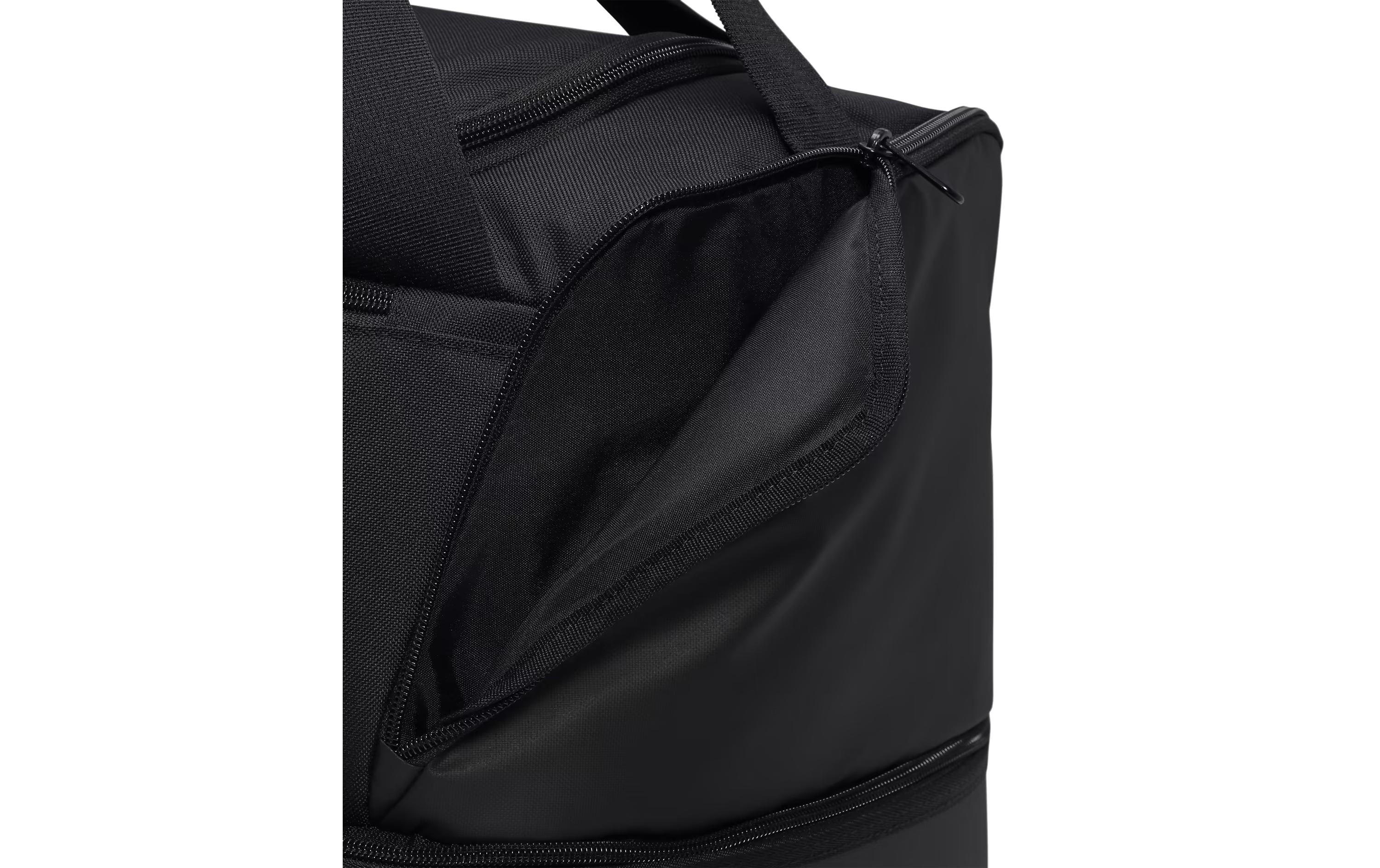 Sporttasche Academy Team, 37 l, SchwarzSporttasche mit strapazierfähigem Design