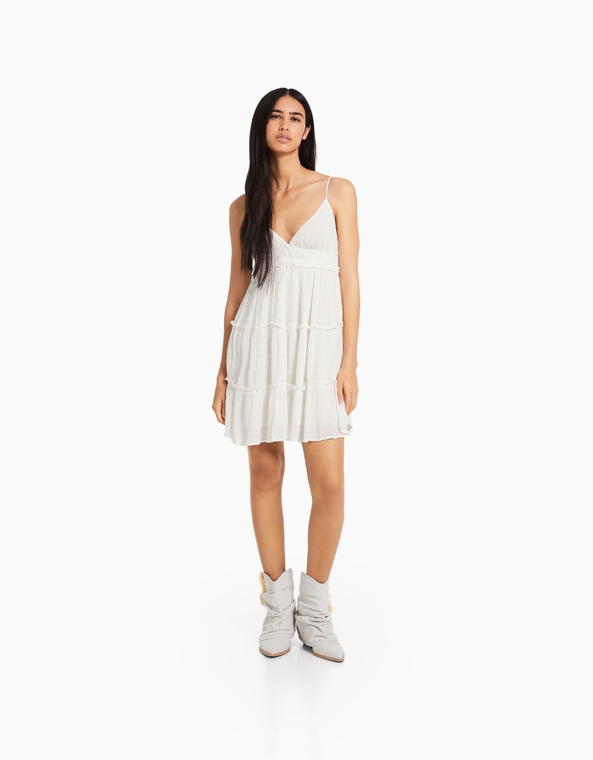 Mini vestido com alças franzidas