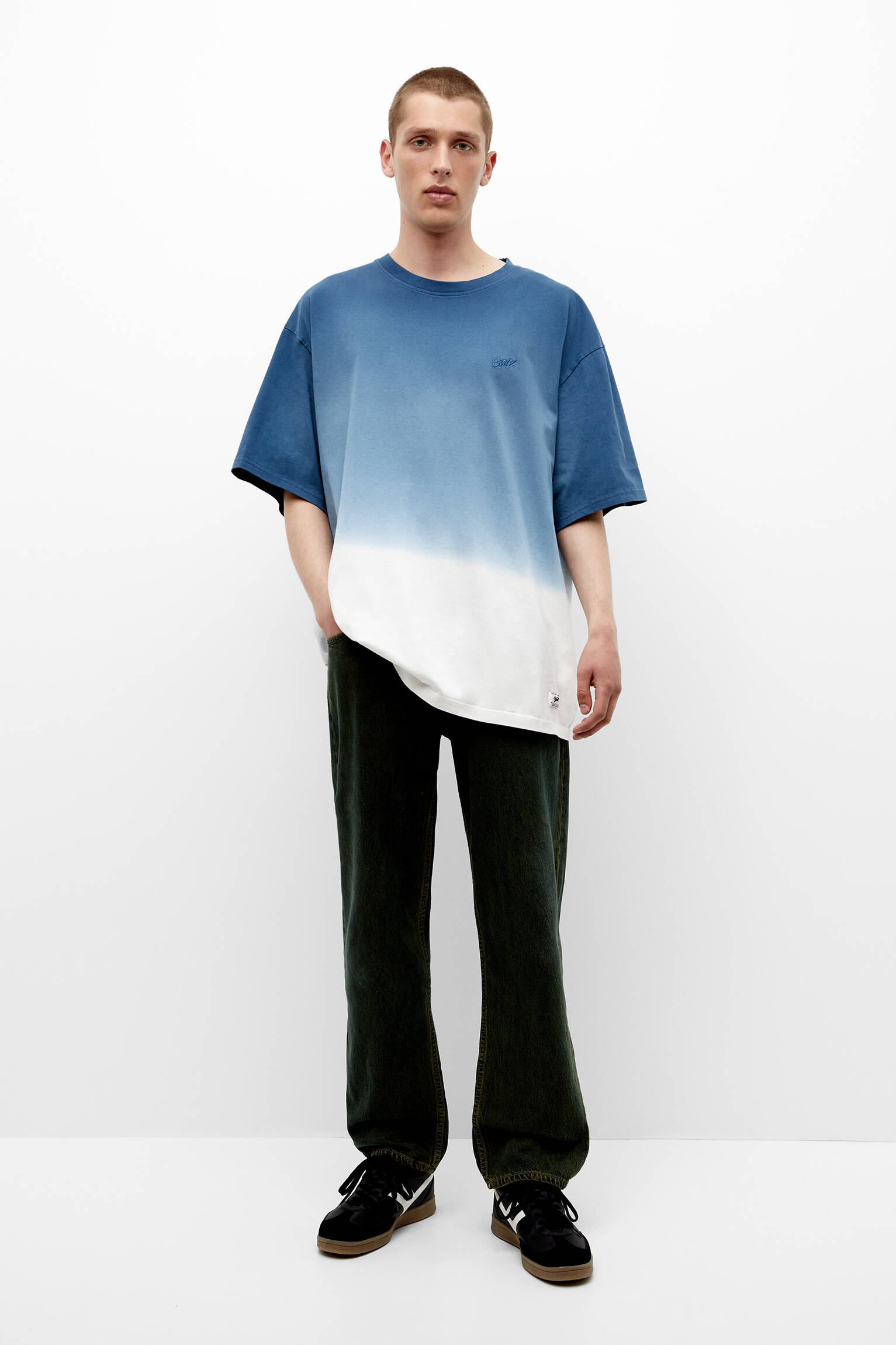 CAMISETA DE MANGA CURTA COM DEGRADÊ - AZUL