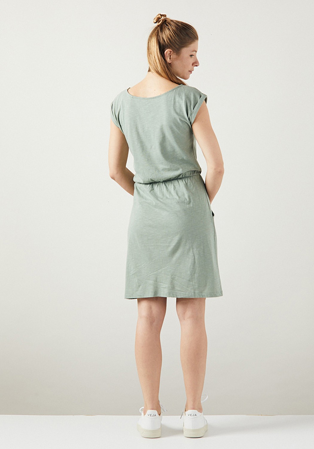 WE ARE ZRCL Kleid Basic Light Green