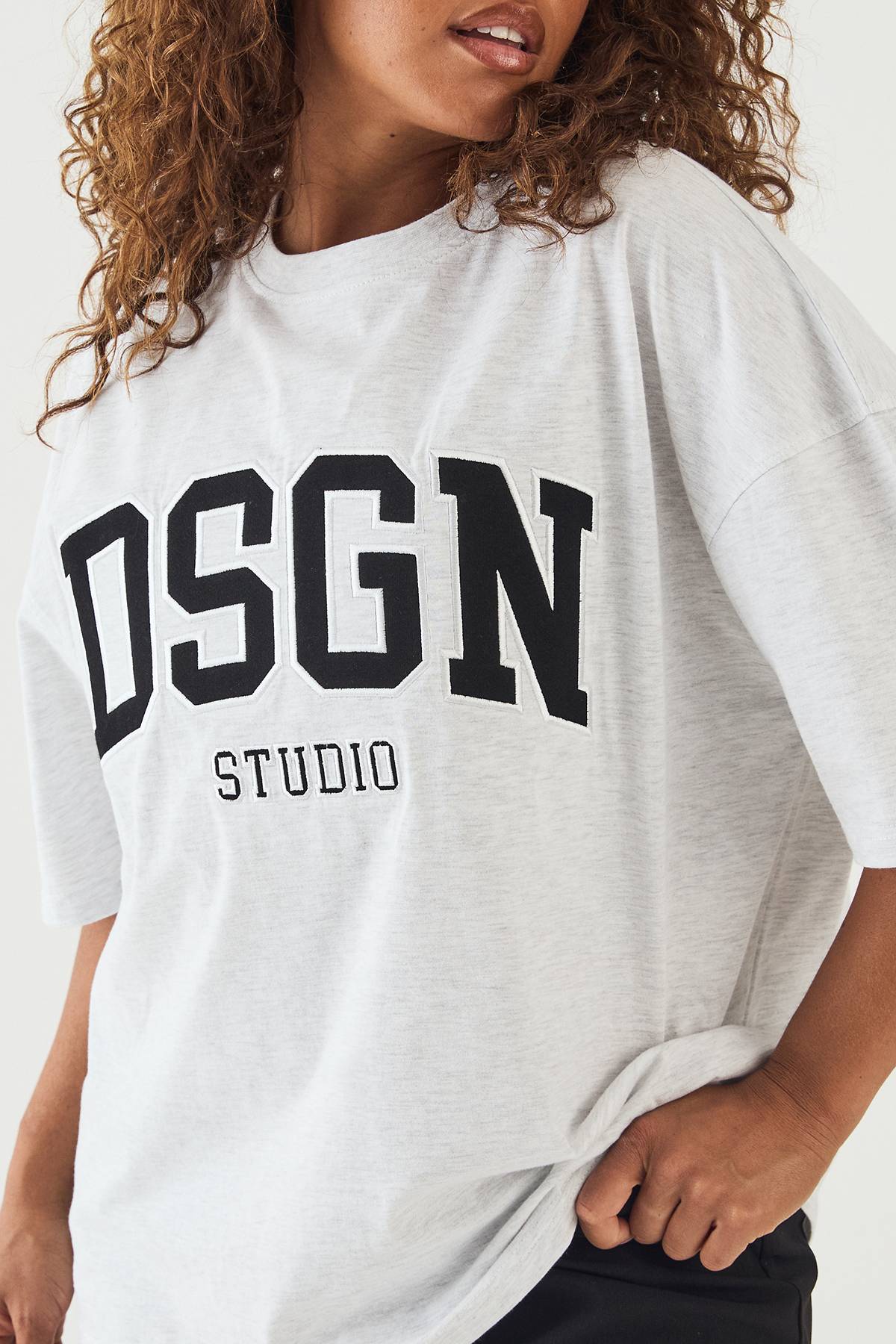 T-shirt Oversize À Appliqué Universitaire Dsgn Studio
