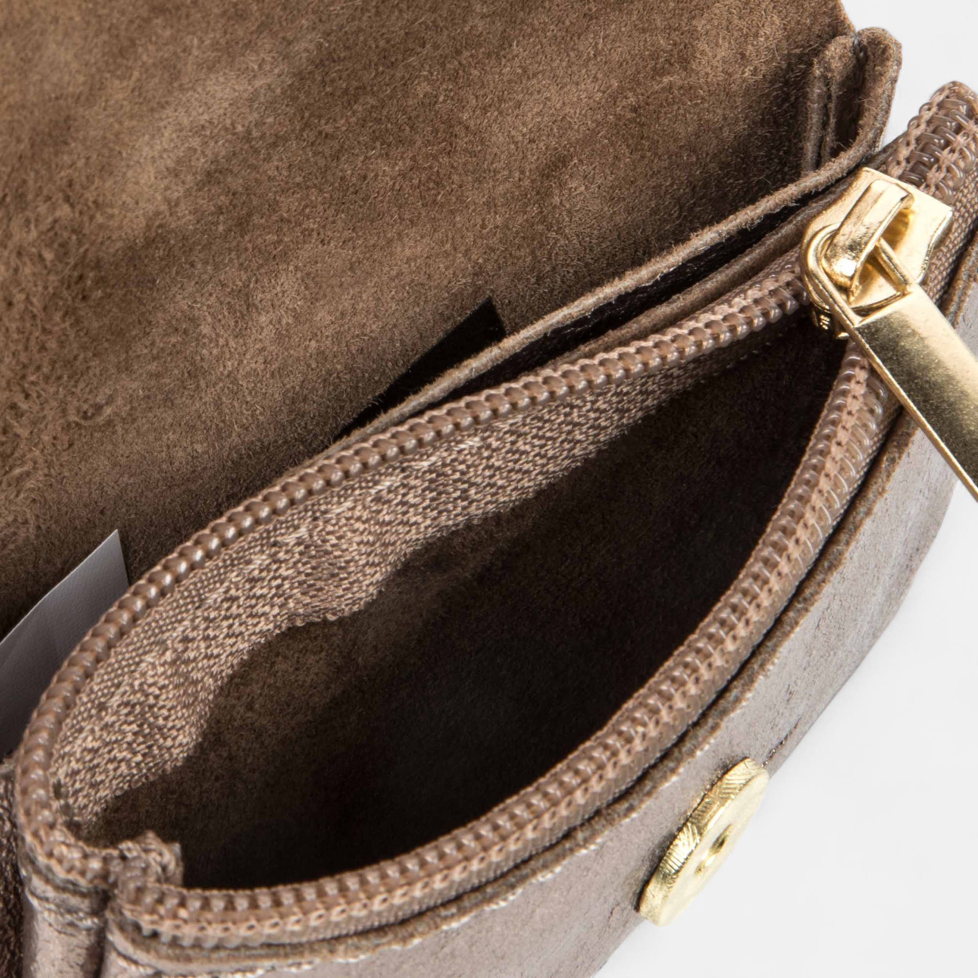 Petite maroquinerie en cuir bronze