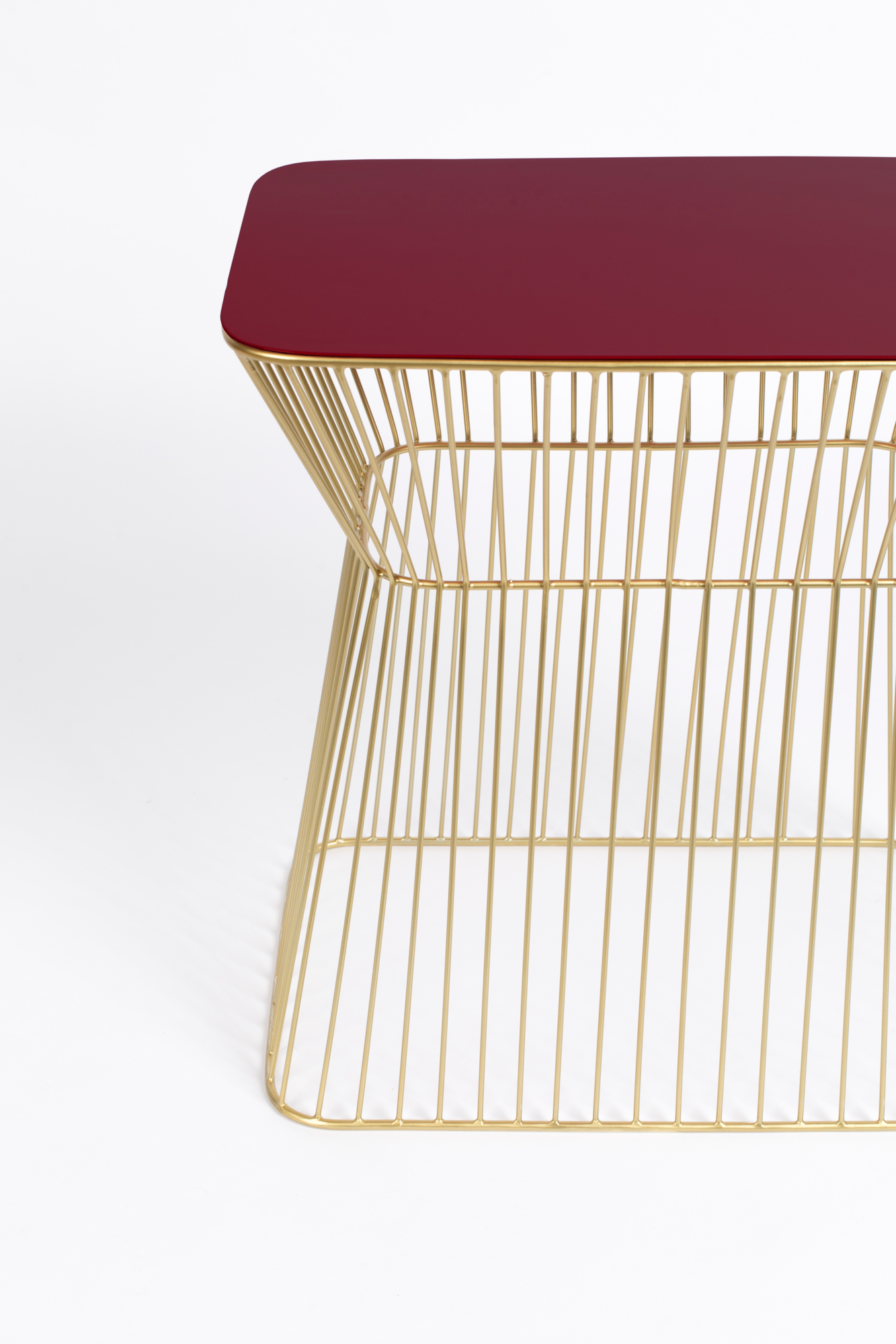 Bijzettafel No Offence Wijnrood