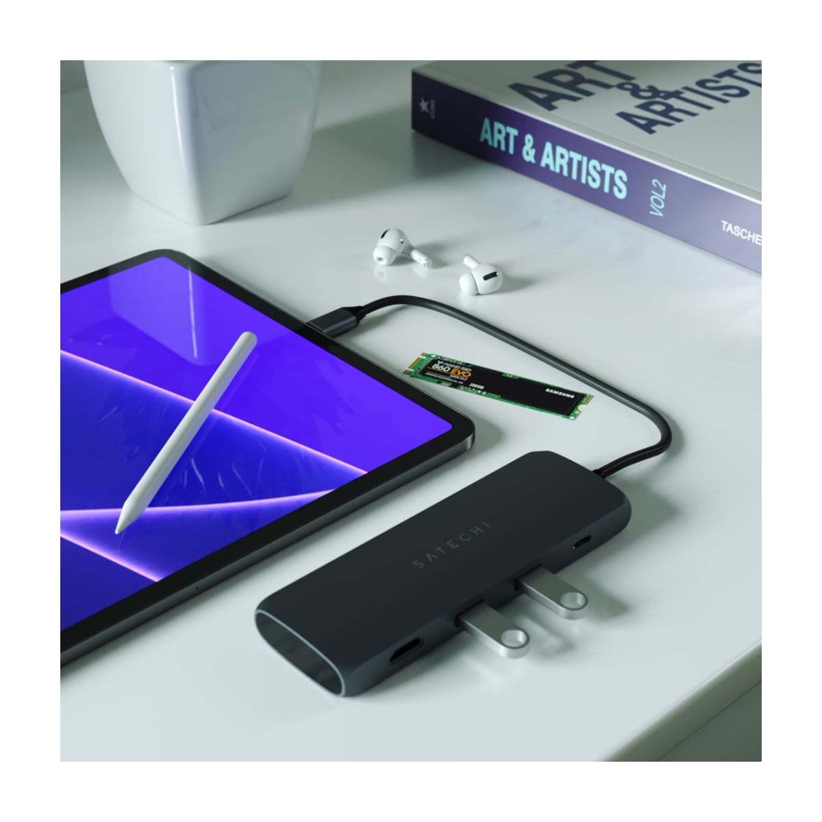 Satechi Hybrid SSD USB-C hub