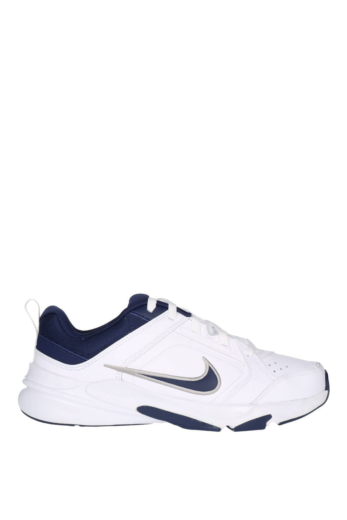 Tênis Nike Defy All Day