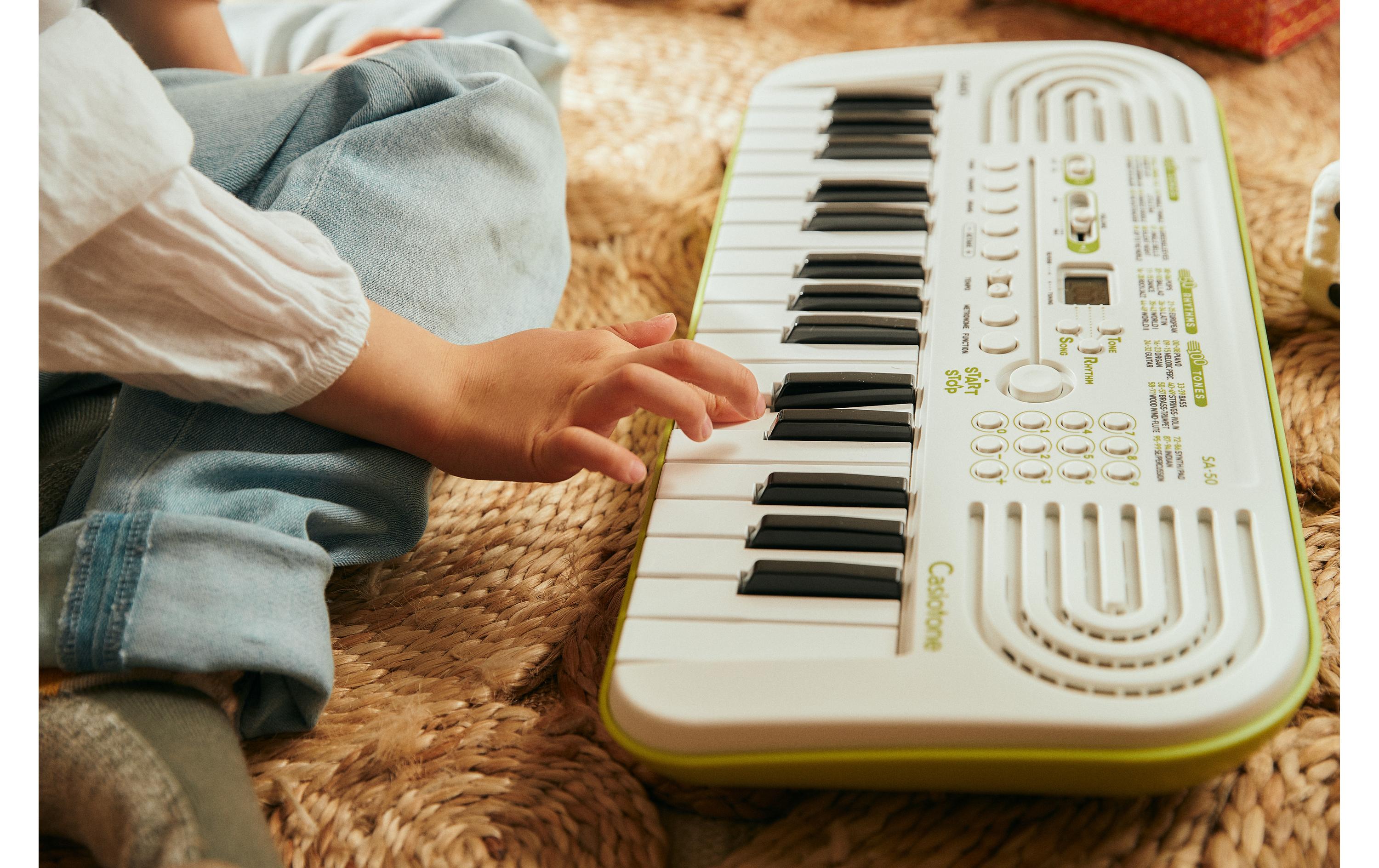 Keyboard SA-50Keyboard mit 32 Mini-Tasten und 100 Klangfarben