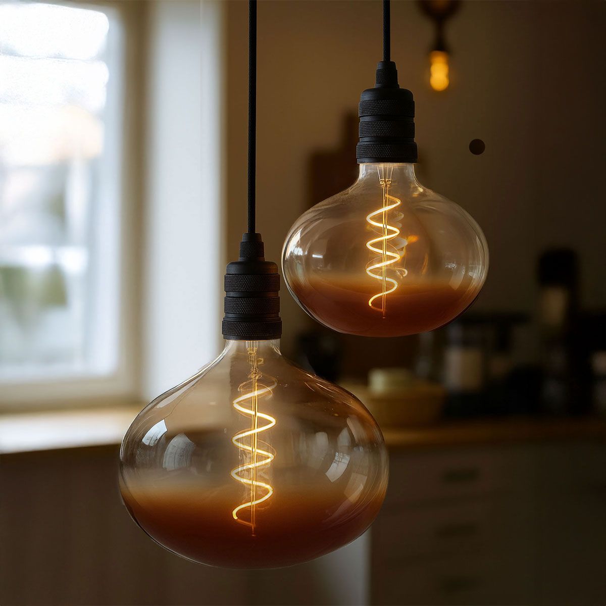Design hanglamp zwart met stekker - Cavalux