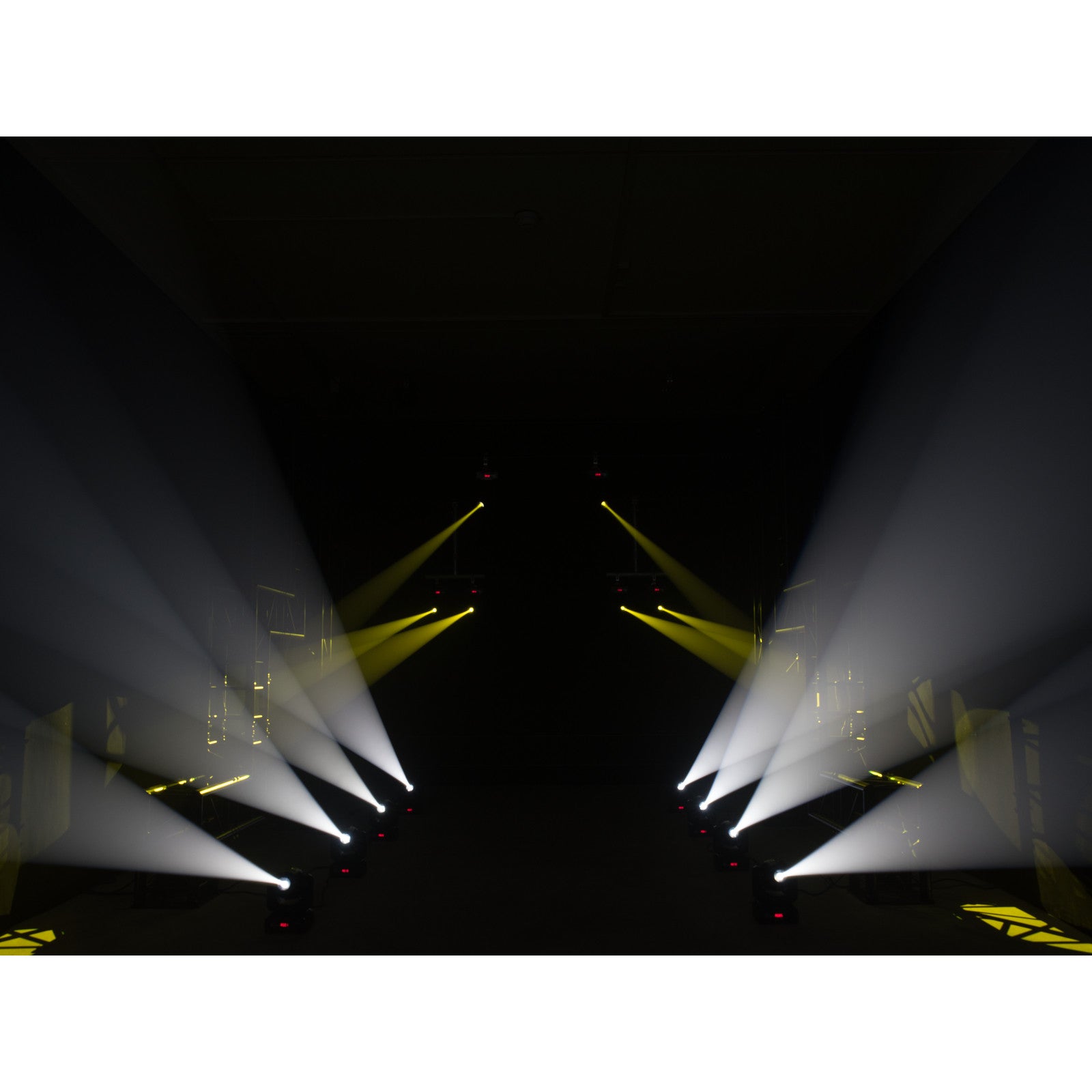 Eurolite LED TMH-S30 moving head spot