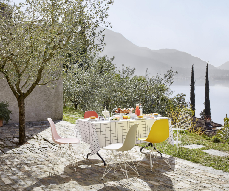 Vitra Eames DSR stoel wit gepoedercoat onderstel, Ice Grey