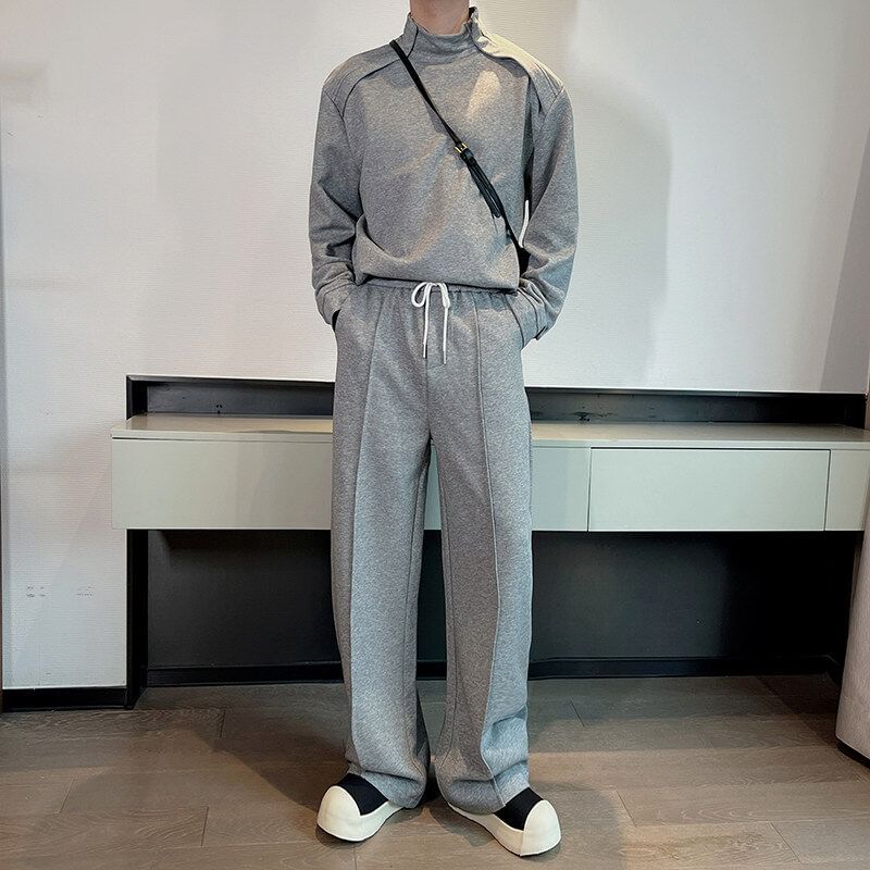 Freehop - Set: Mock Neck Plain Sweatshirt + Loose Fit Broek met Trekkoord in de Taille