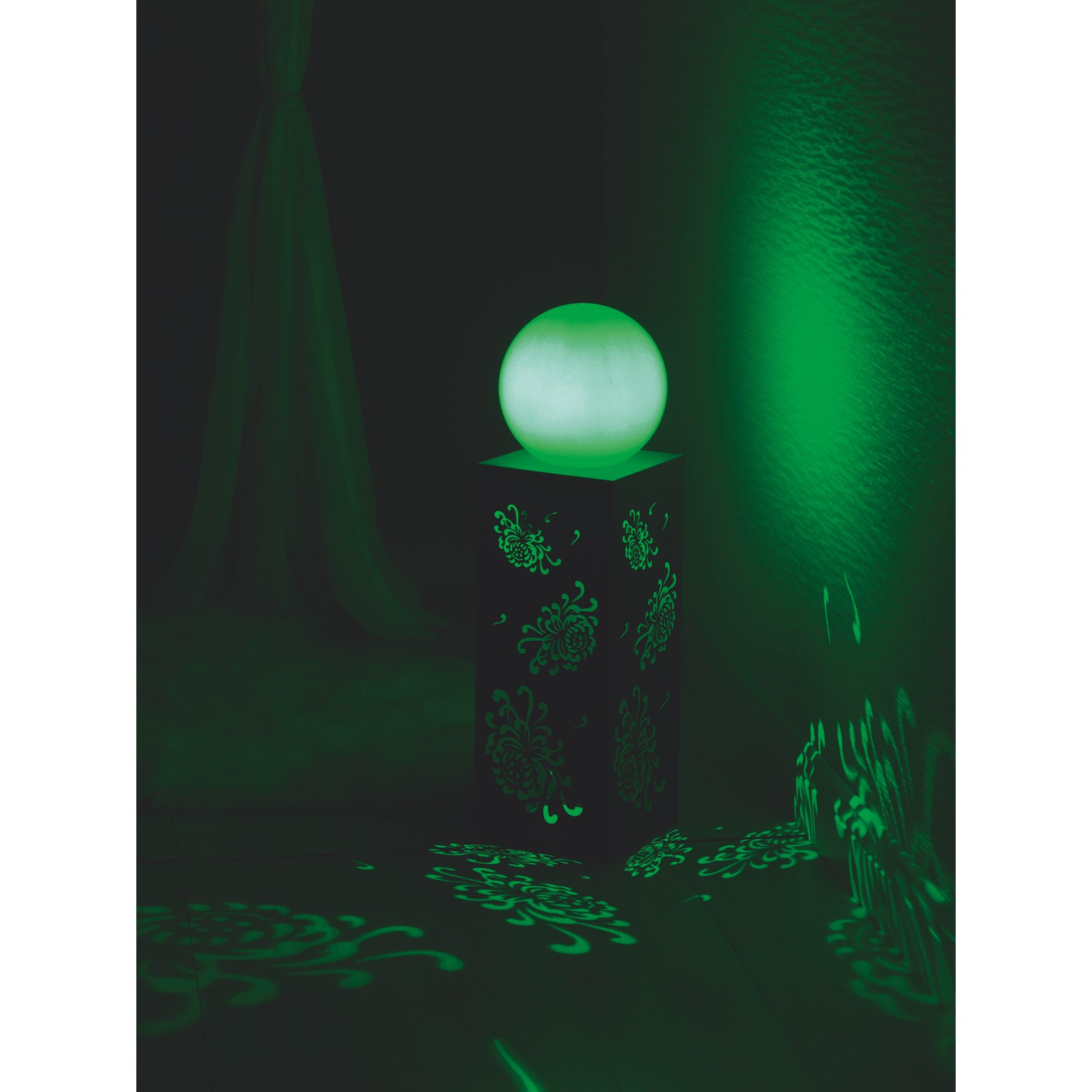 MAXXMEE LED-Dekosäule Bauernrose/Leuchtkugel 65cm 3,7V braun Rost-Optik