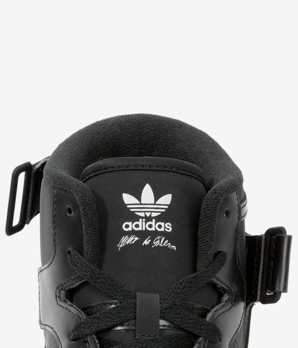 adidas Skateboarding x Heitor Forum 84 Mid ADV Schuh (core black)