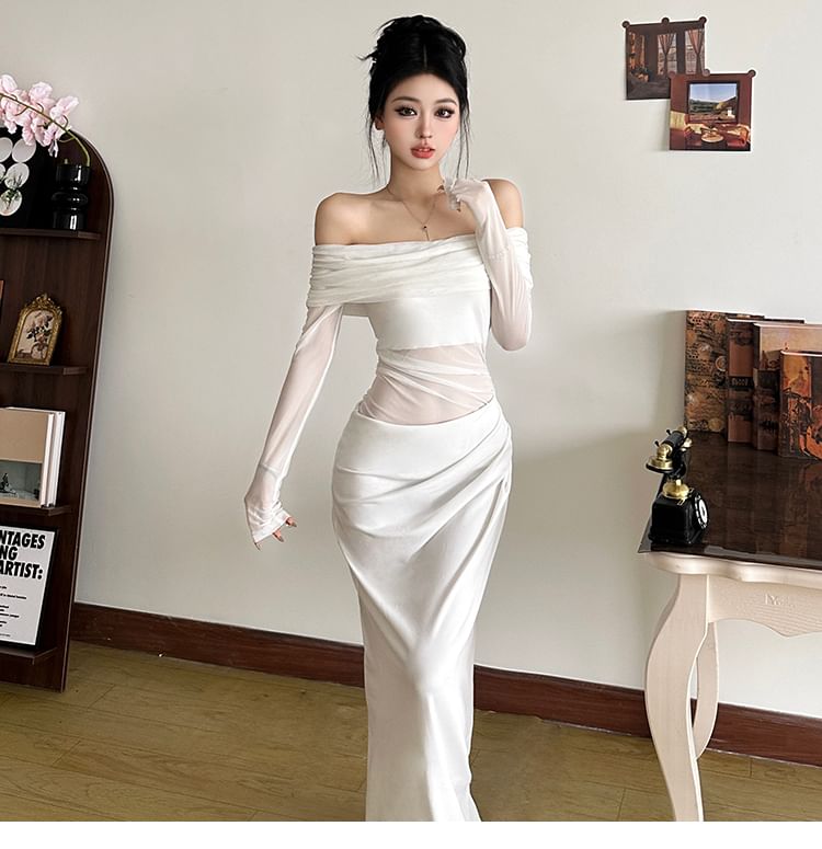 Bababy - Lange mouw off-shoulder maxi-jurk met effen kleur
