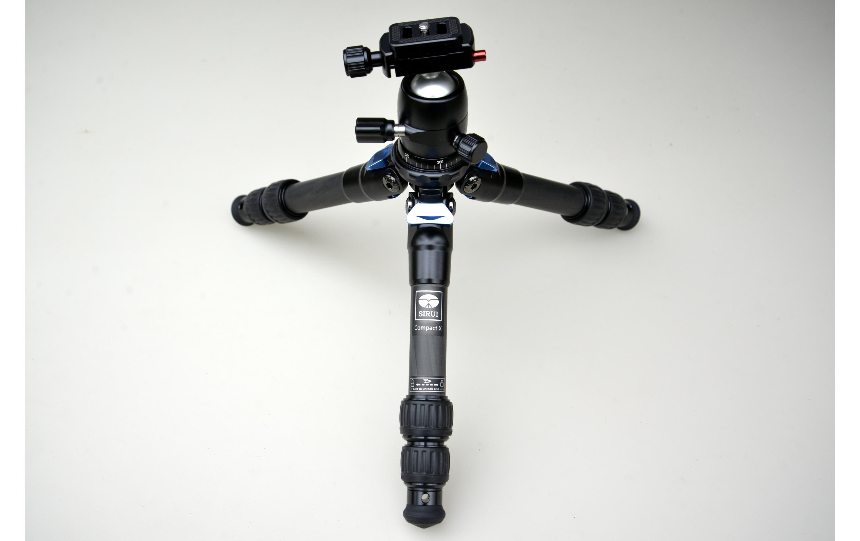 Stativ Compact X<br>Extrem leichtes und dennoch stabiles Stativ für die professionelle Fotografie