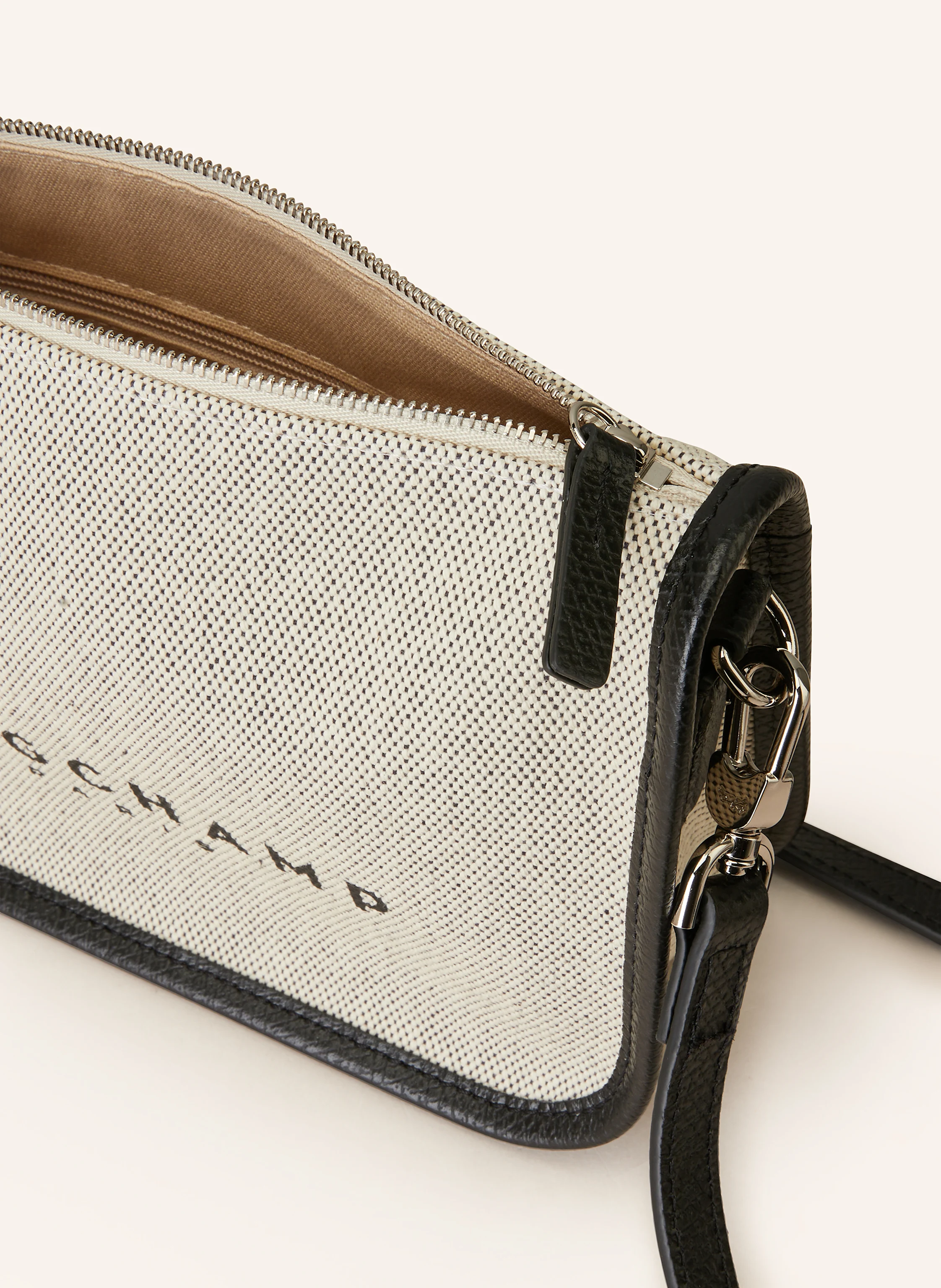LONGCHAMP Umhängetasche ESSENTIAL SMALL