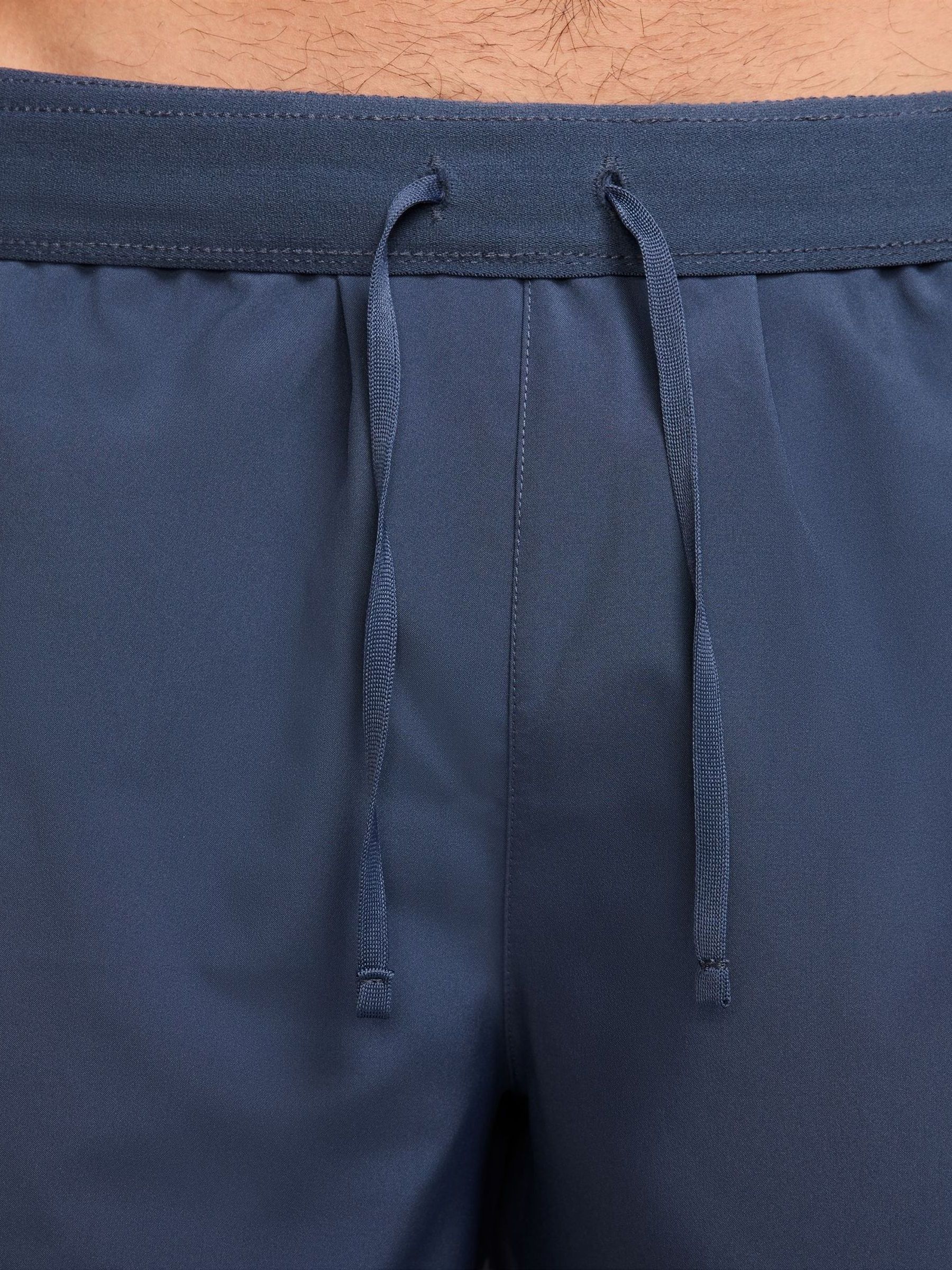 Thunder - Blauw - Nike Challenger Dri-FIT hardloopshort met slipvoering
