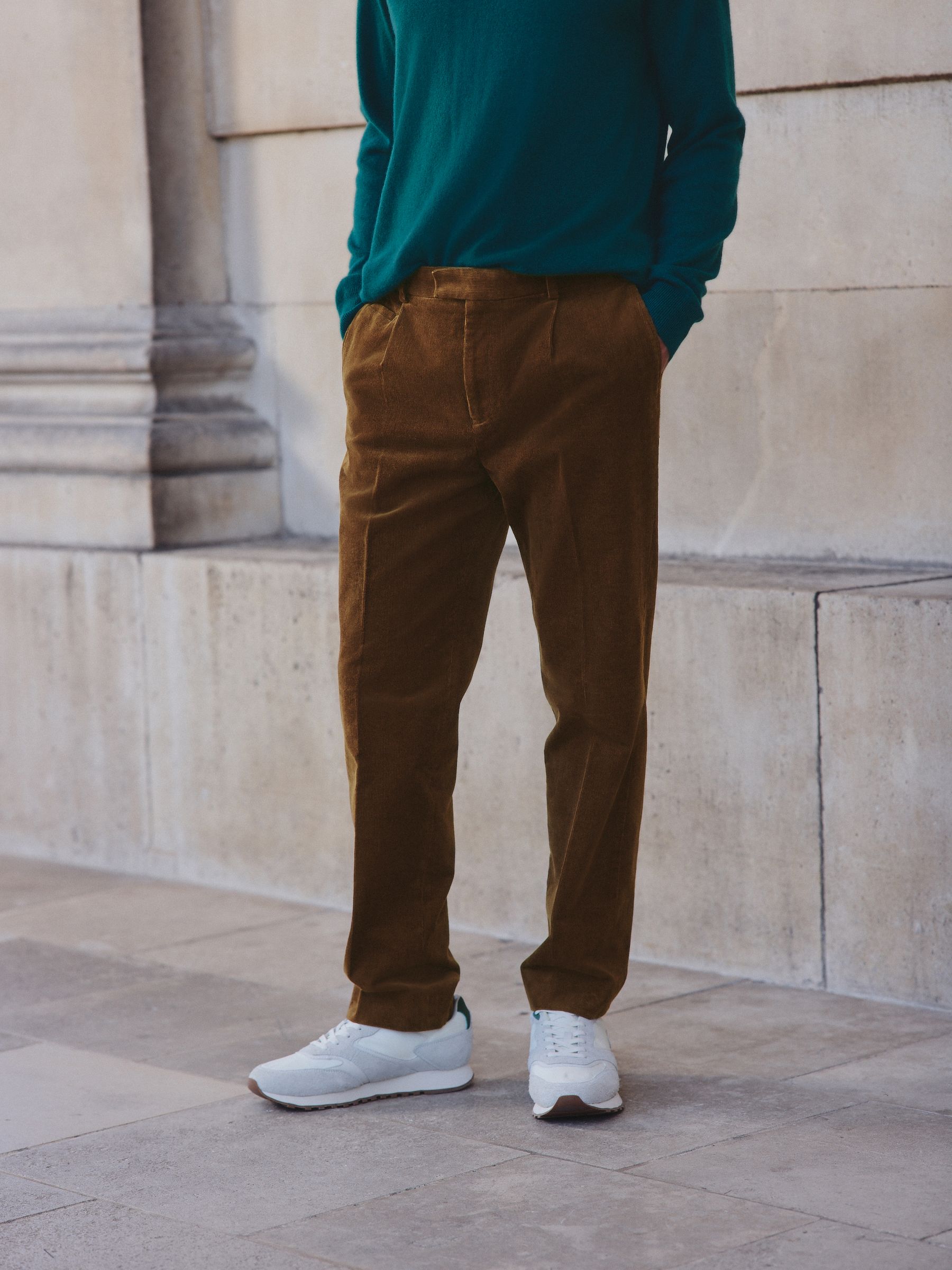 Lichtbruin - Straight Fit Smart Cotton Rich Cord Trousers