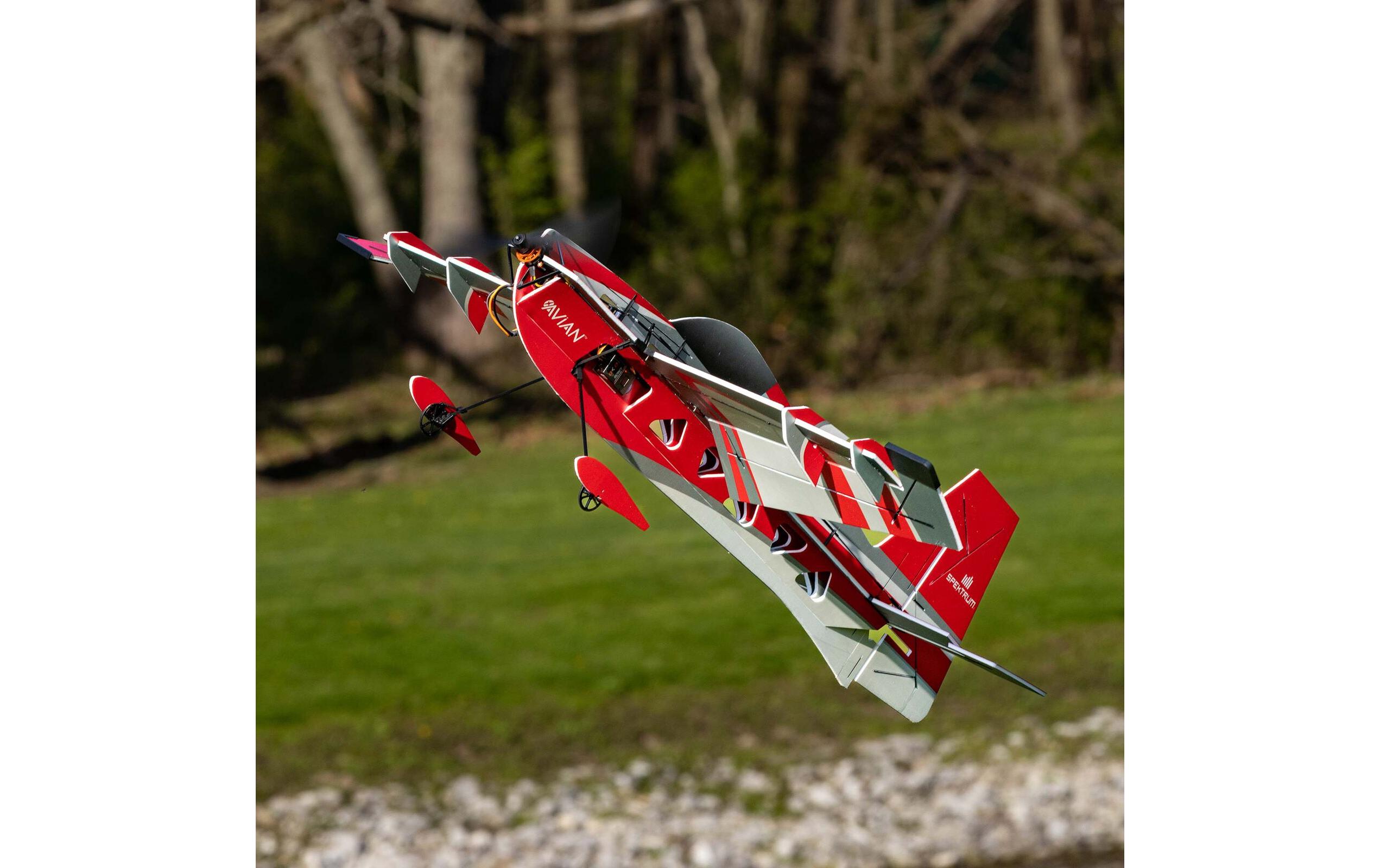 Shockflyer Eratix 3D 860 mm PNP<br>Kunstflug Modell in Kreuzrumpf-Bauweise mit Spektrum Technik
