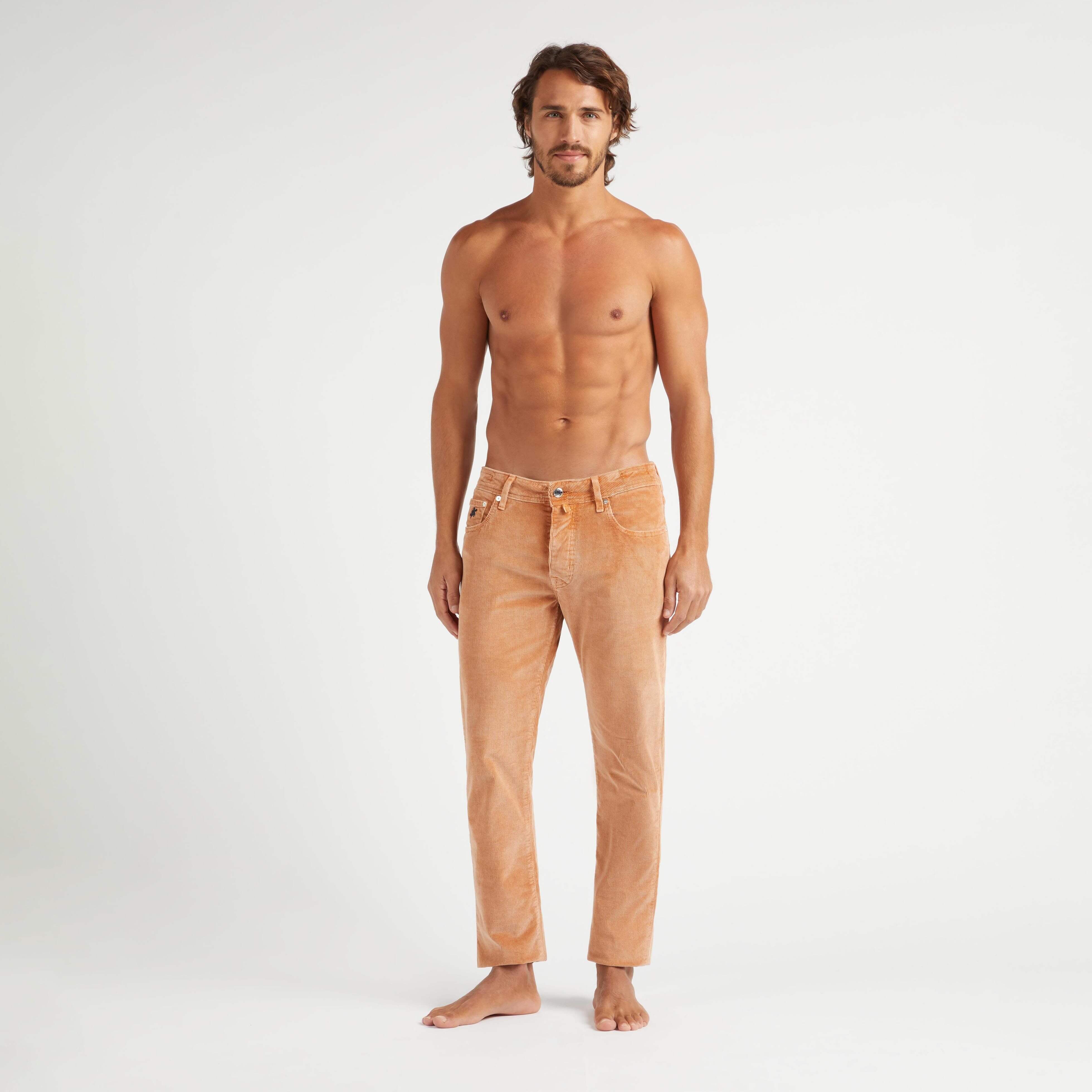 Pantalon en Velours Côtelé 5 Poches Homme 1500 Raies