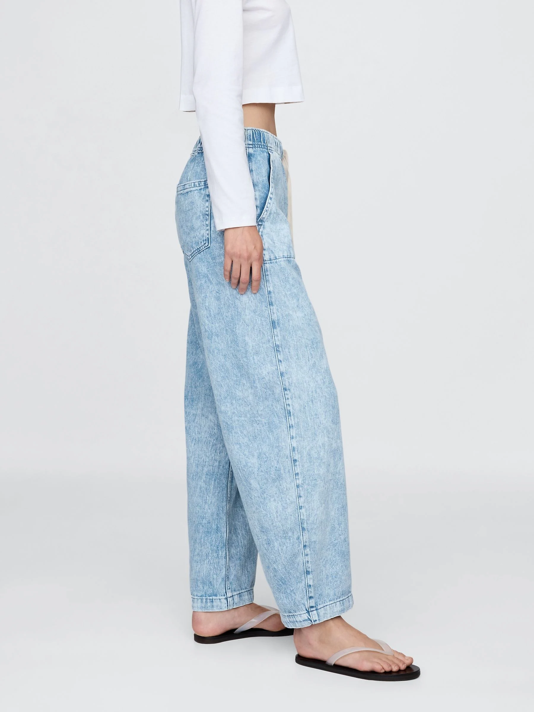 Gap High Waisted Easy Barrel Jeans