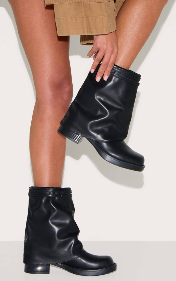 Noir Bottines À Bout Rond En Synthétiquecuir Avec Revers Et Sangle À Boucle