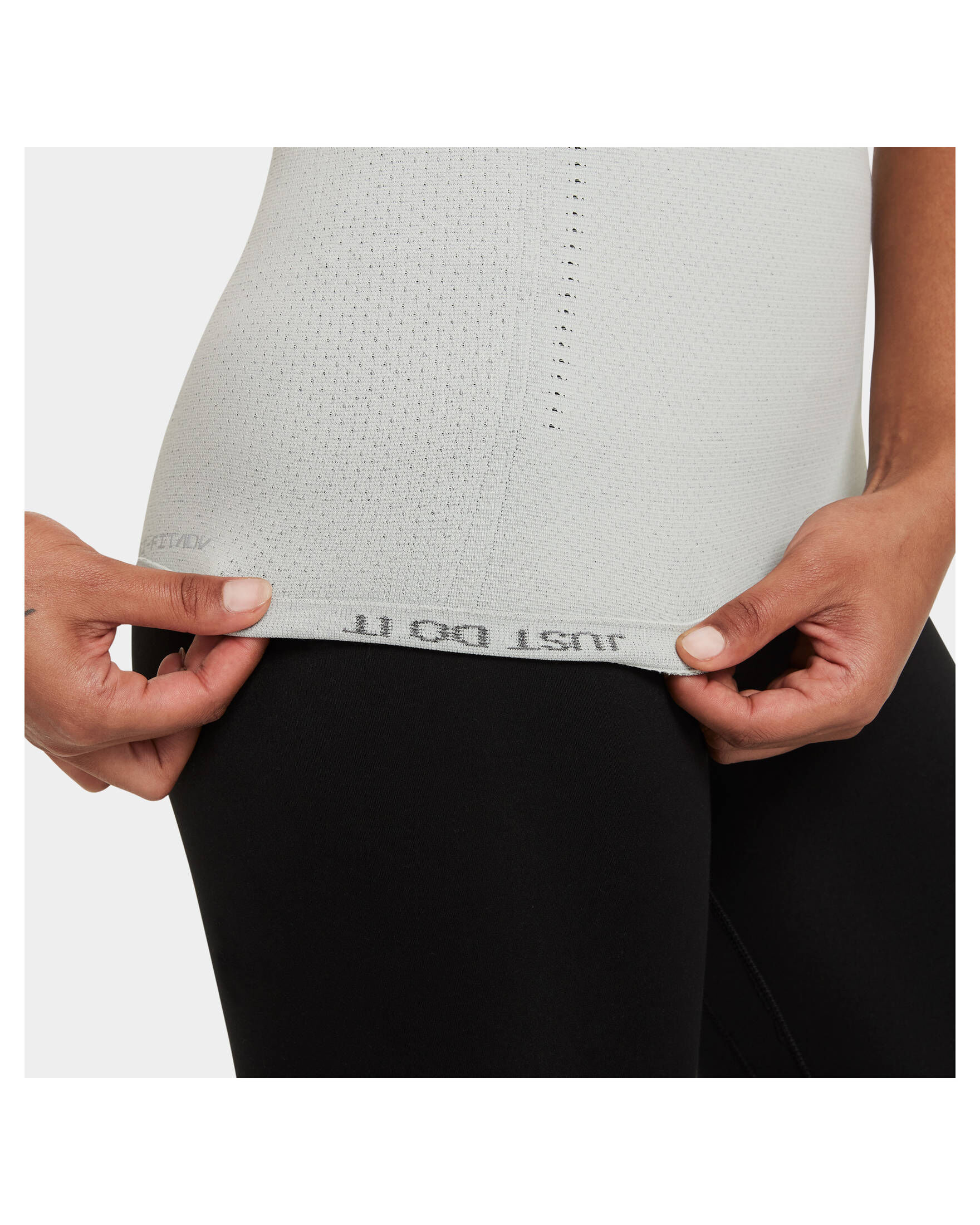 Nike| Damen Trainingsshirt NIKE DRI-FIT ADV AURA