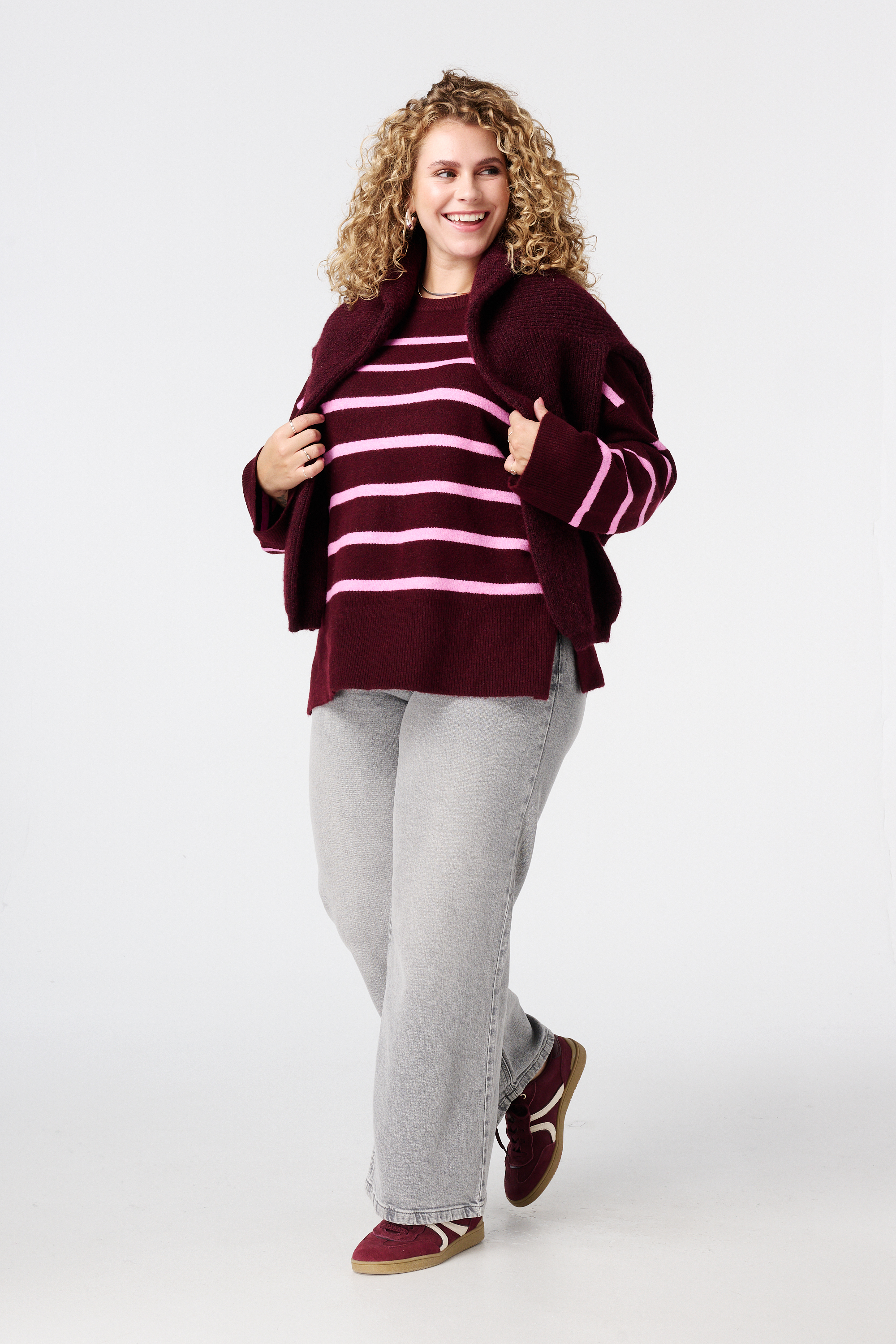 Gebreide trui met strepen en split Multi Pink