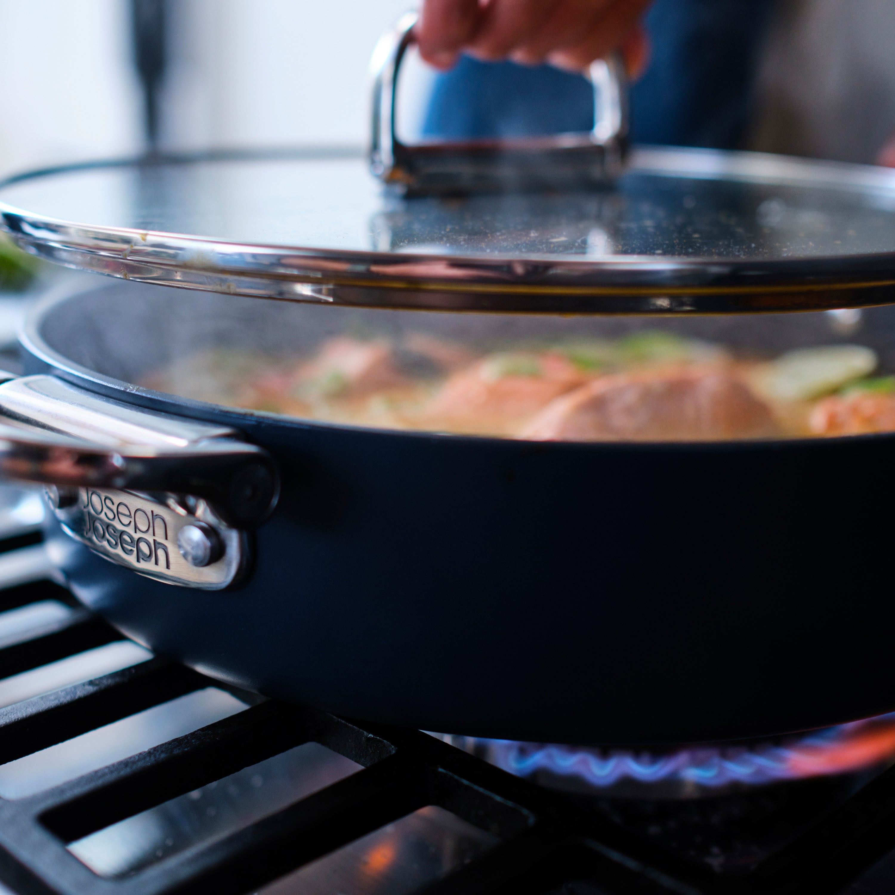 Joseph Joseph Space Braadpan met Deksel - Ã 28 cm