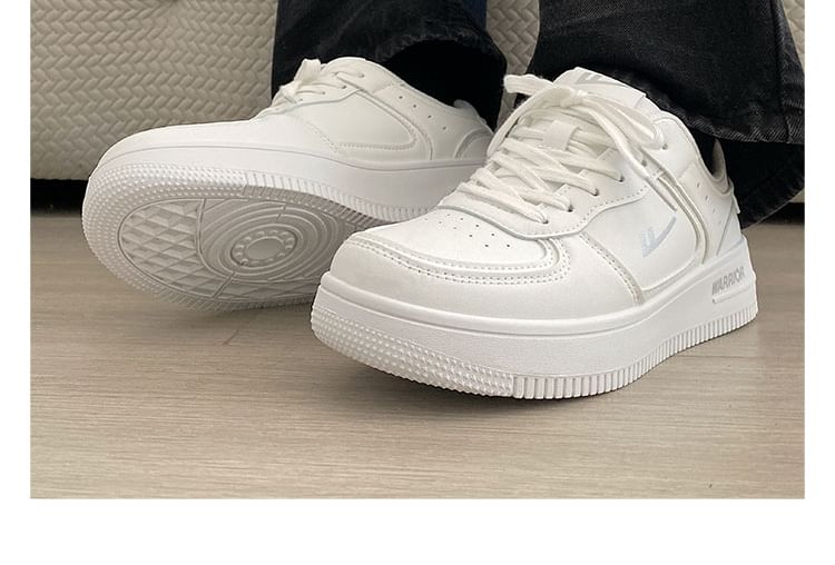 HANO - Veterschoenen met letters en platform